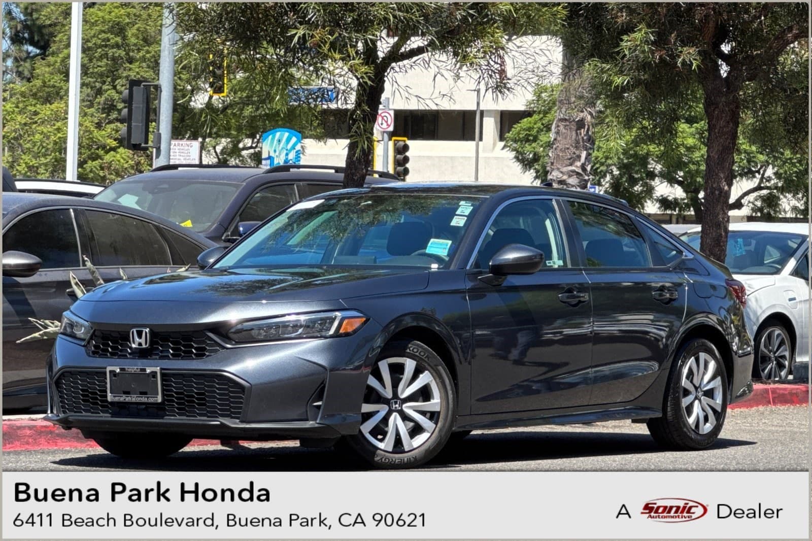 2025 Honda Civic Sedan LX — photo 1 of 33