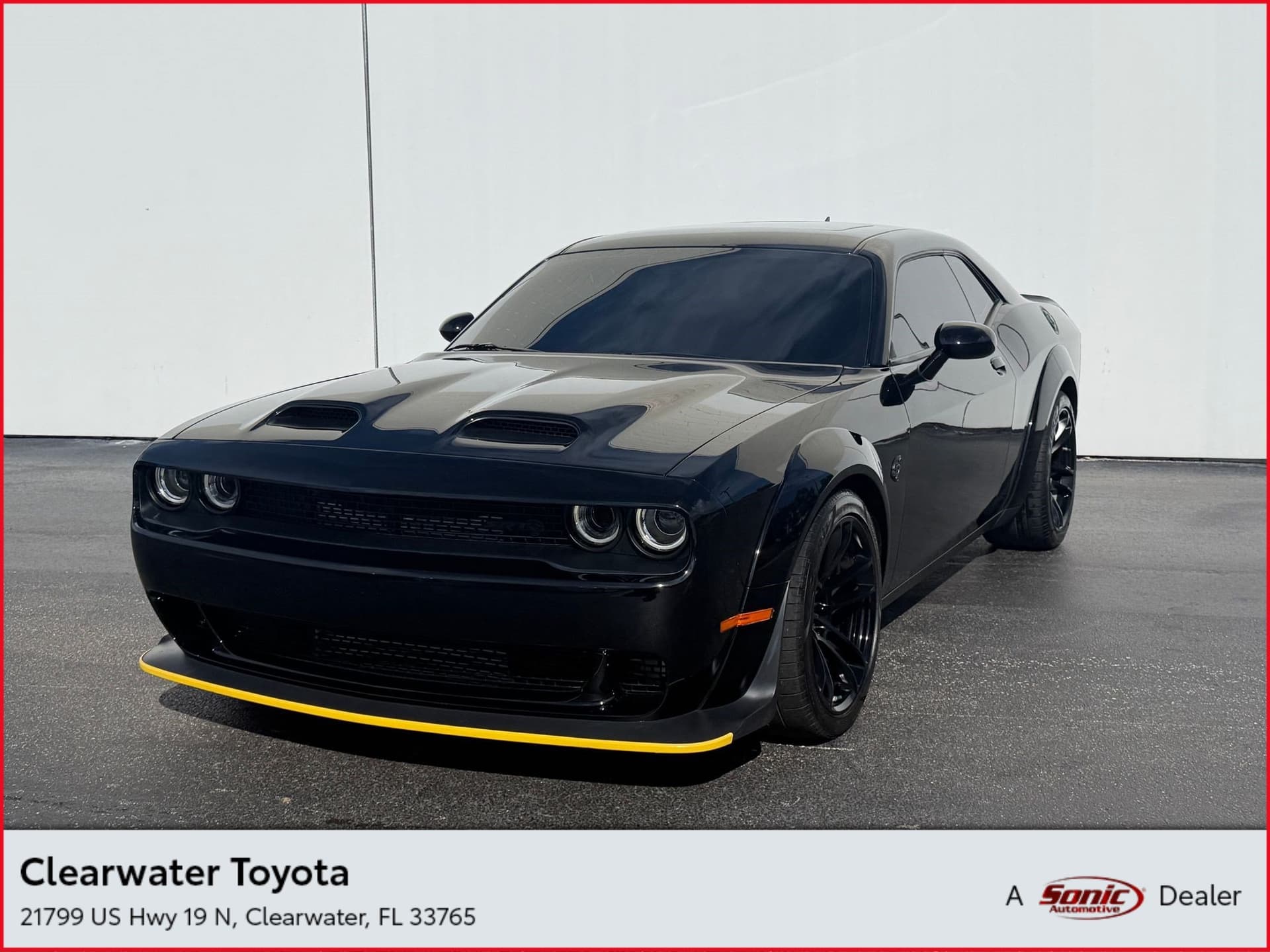 2022 Dodge Challenger Base — photo 1 of 33