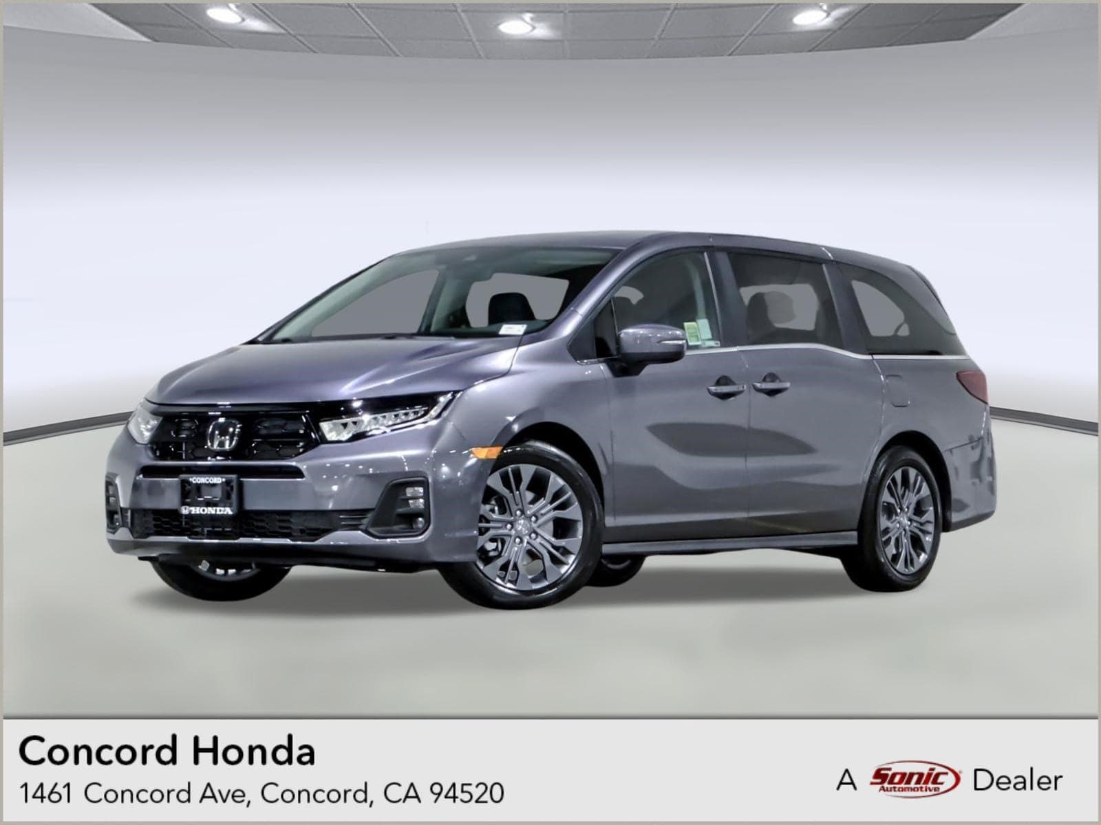 2026 Honda Odyssey Touring — photo 1 of 35
