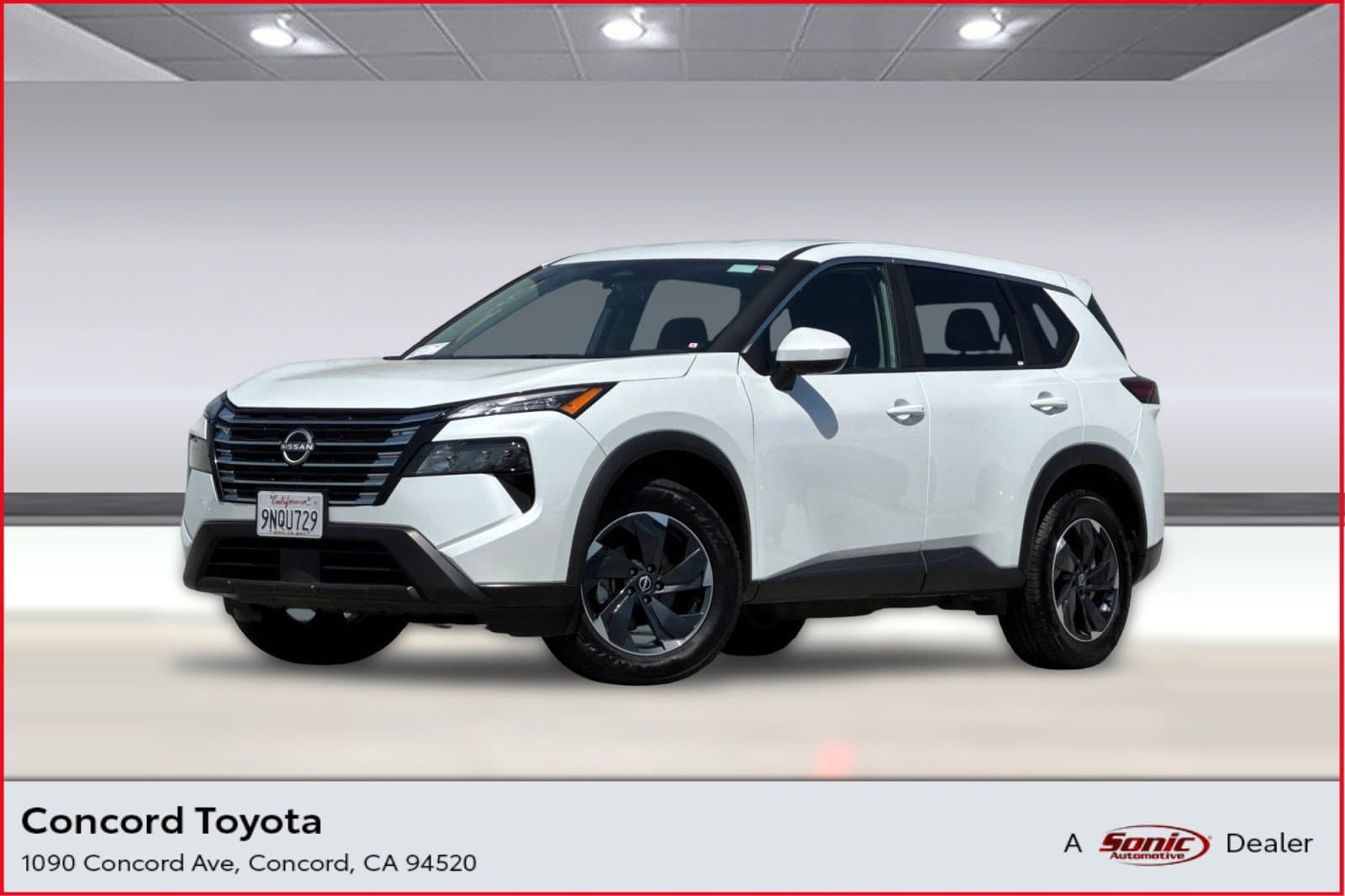 2025 Nissan Rogue SV — photo 1 of 35