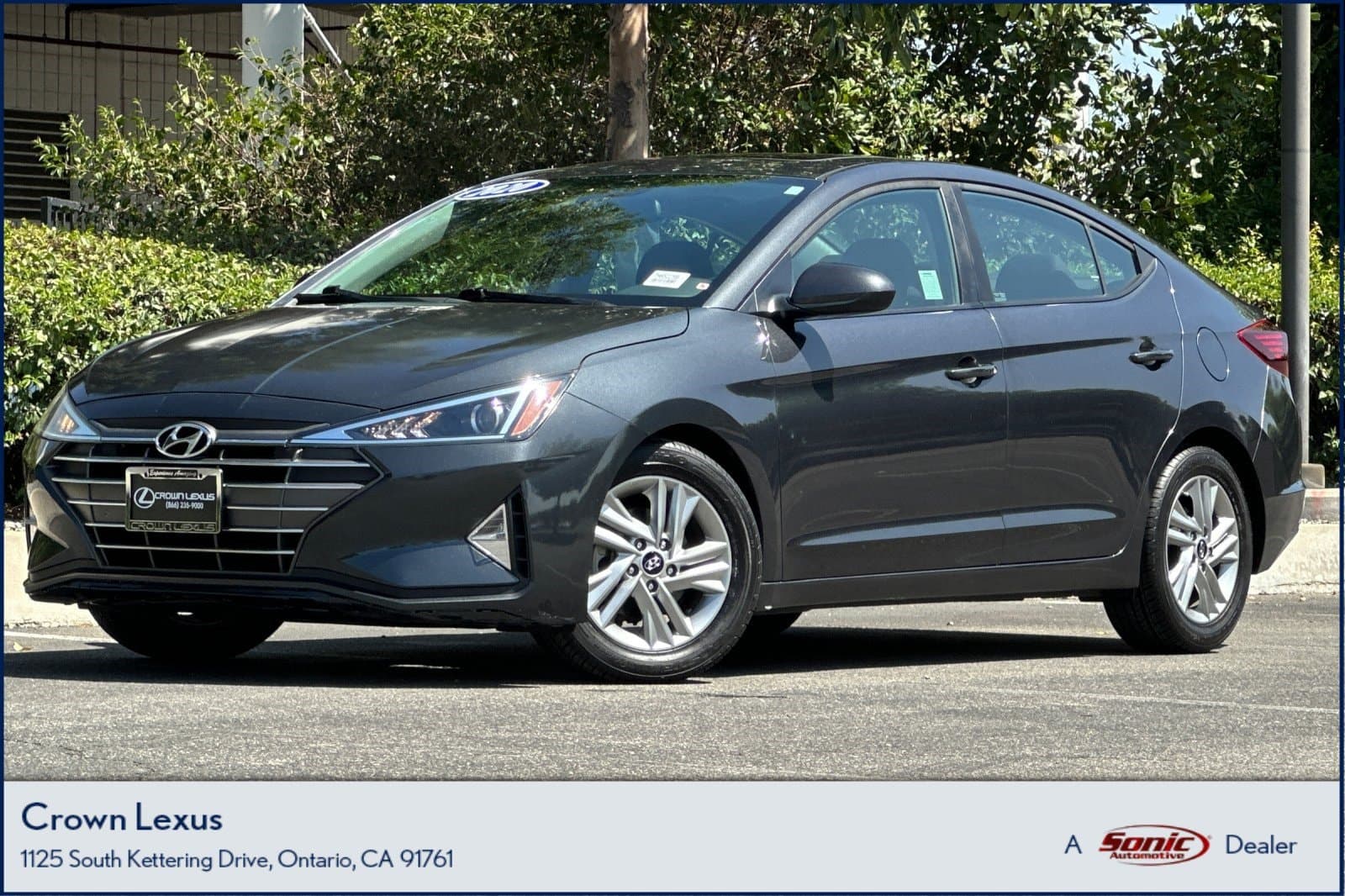 2020 Hyundai Elantra Value Edition — photo 1 of 32