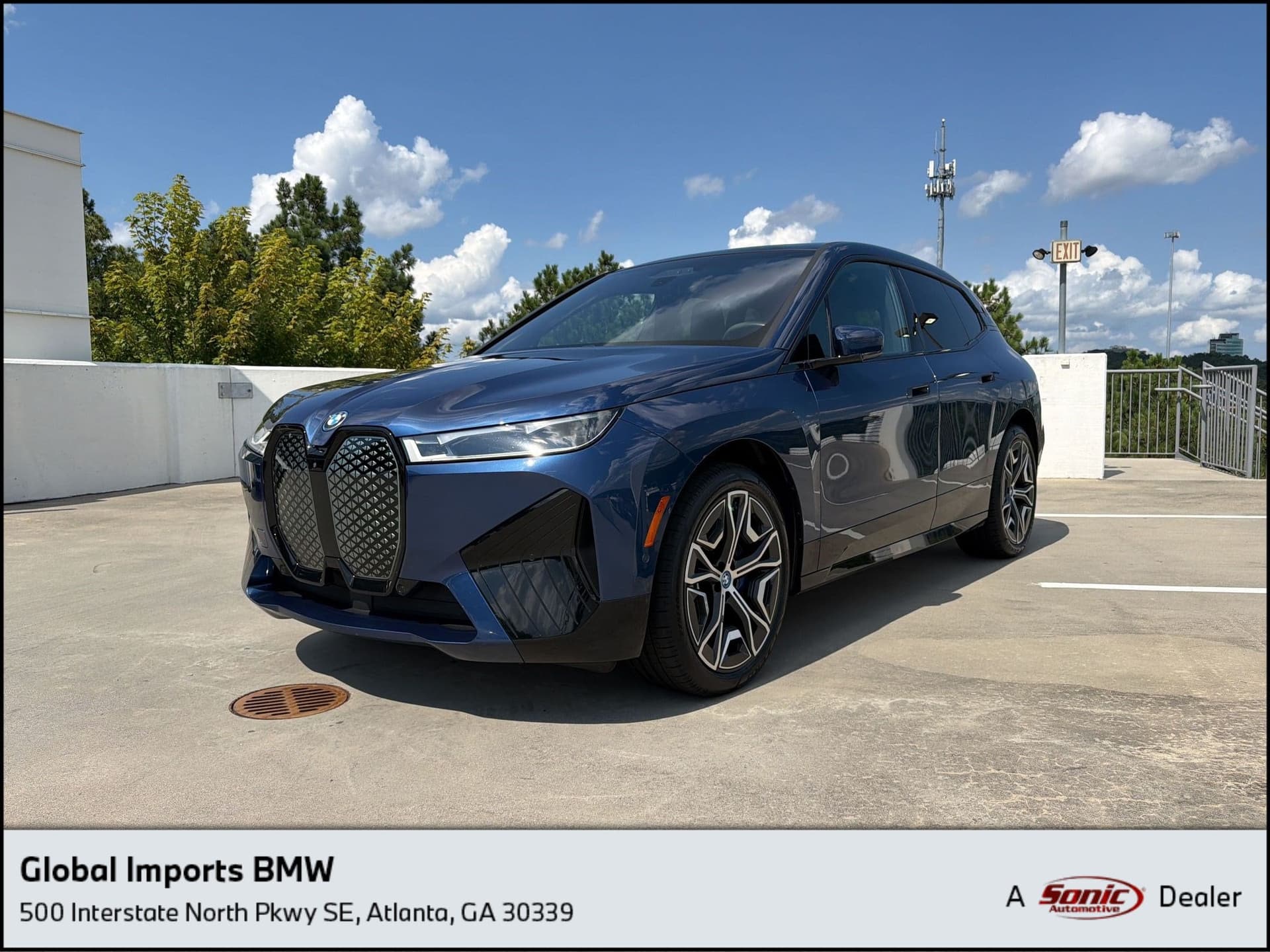 2024 BMW iX xDrive50 — photo 1 of 31