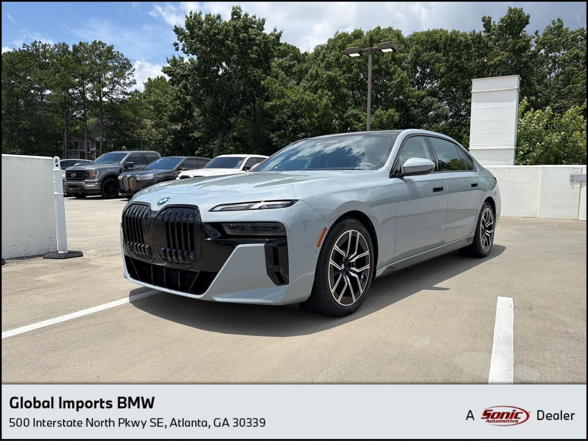2023 BMW 7 Series 760i xDrive — photo 1 of 31