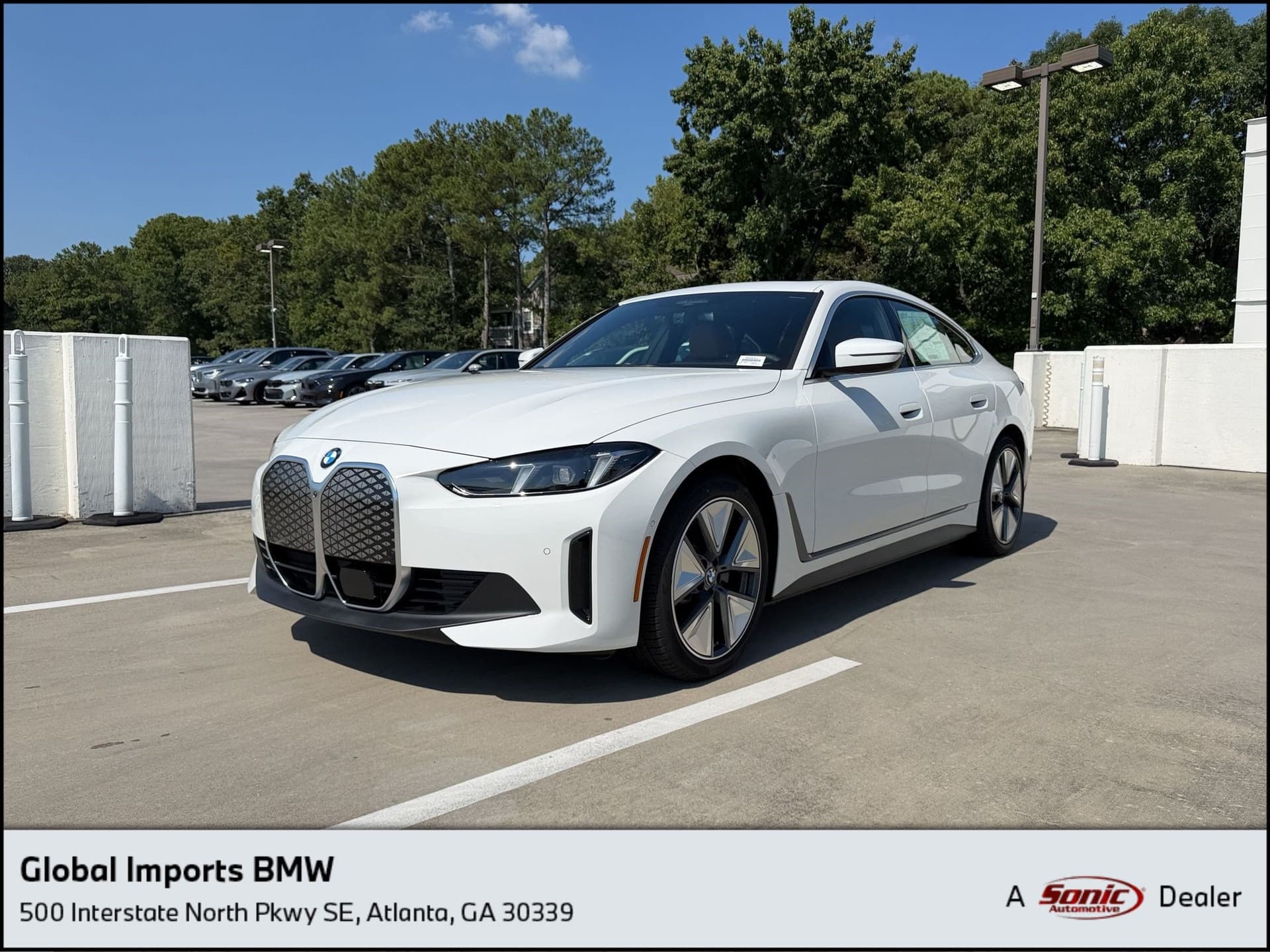 2026 BMW i4 eDrive40 — photo 1 of 31