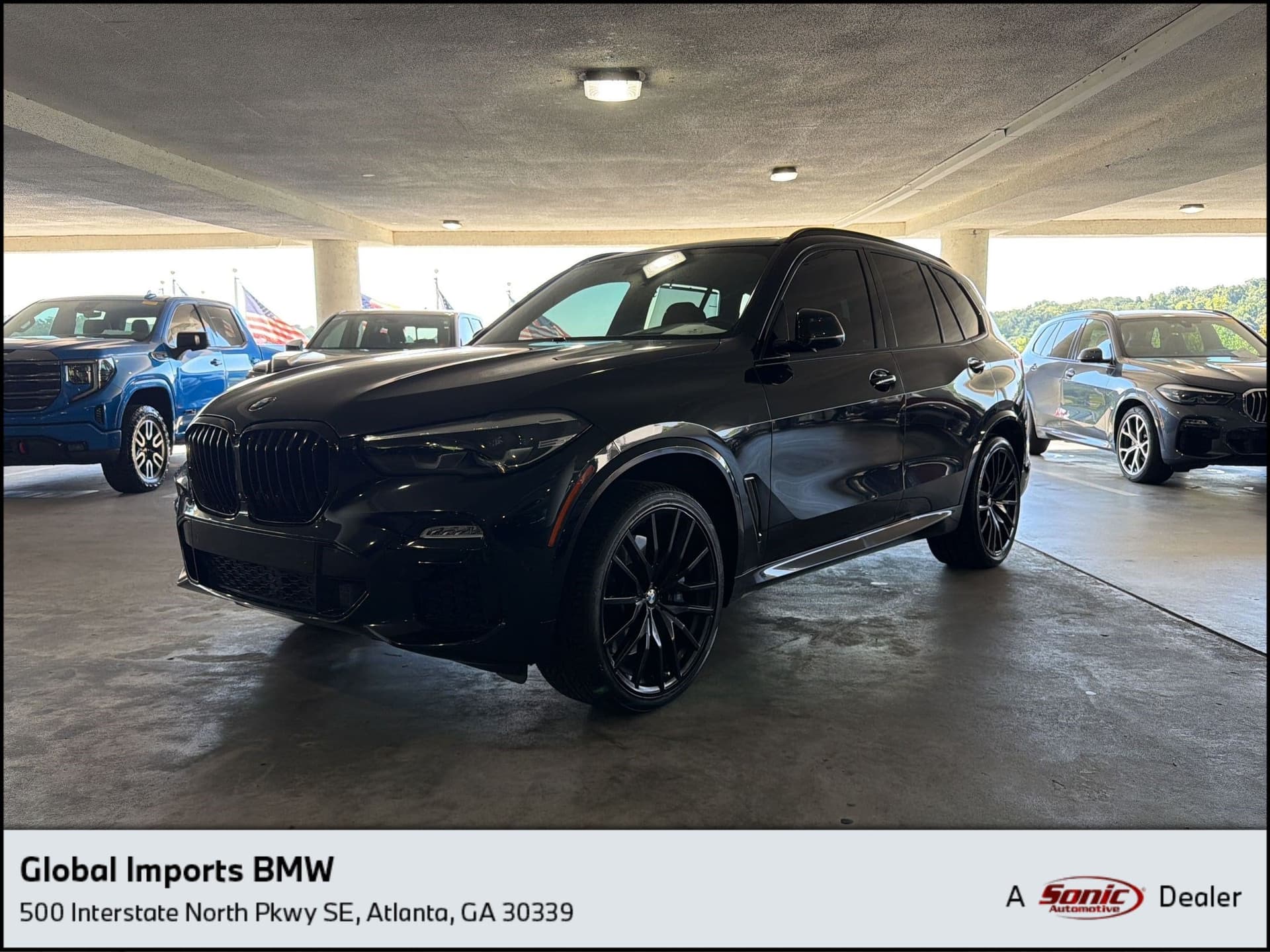 2021 BMW X5 M50i — photo 1 of 12