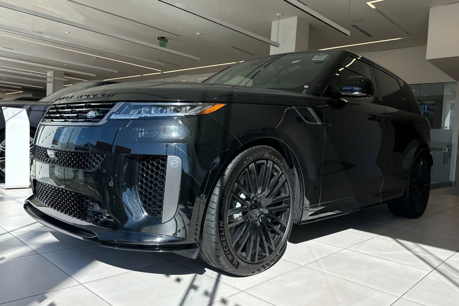 2027 Land Rover Range Rover Sport SV Carbon — photo 1 of 26