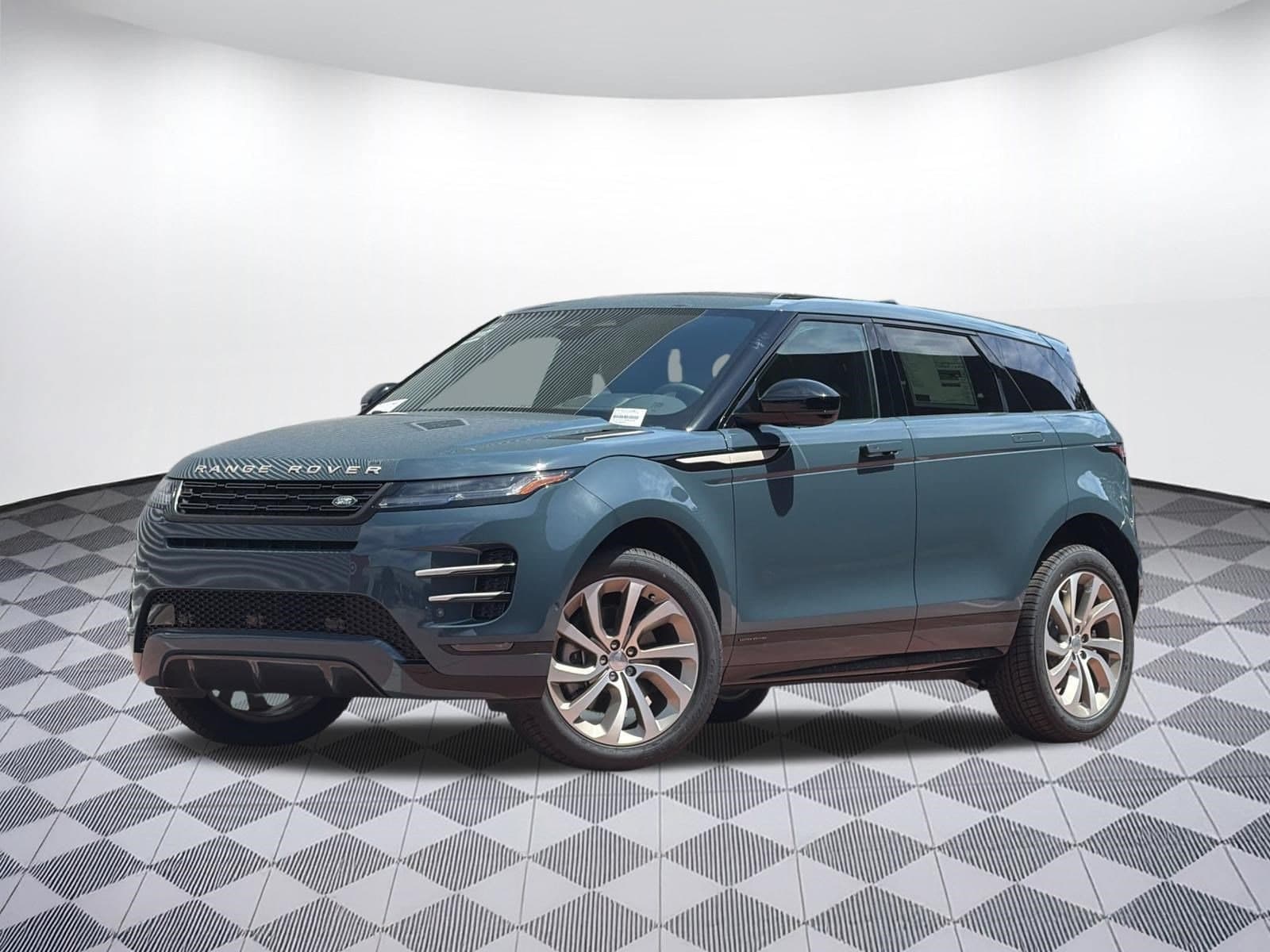 2026 Land Rover Range Rover Evoque Hoxton Edition — photo 1 of 27