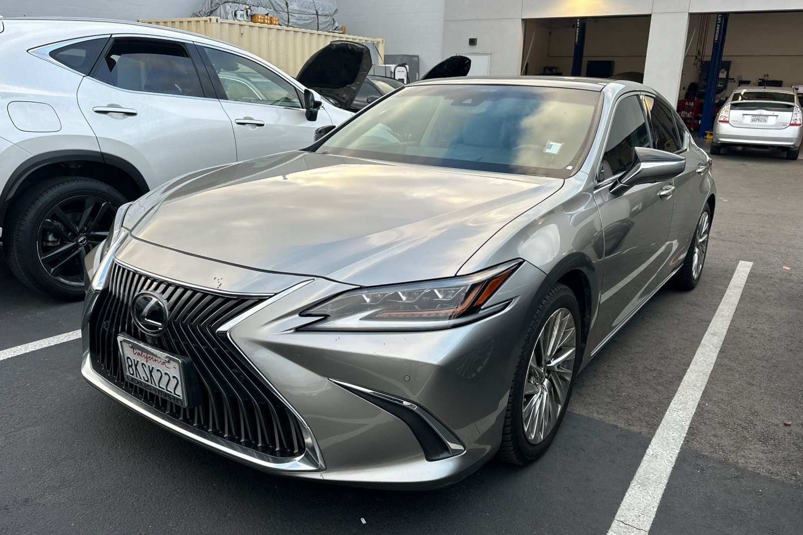 2019 Lexus ES ES 350 Ultra Luxury — photo 1 of 3