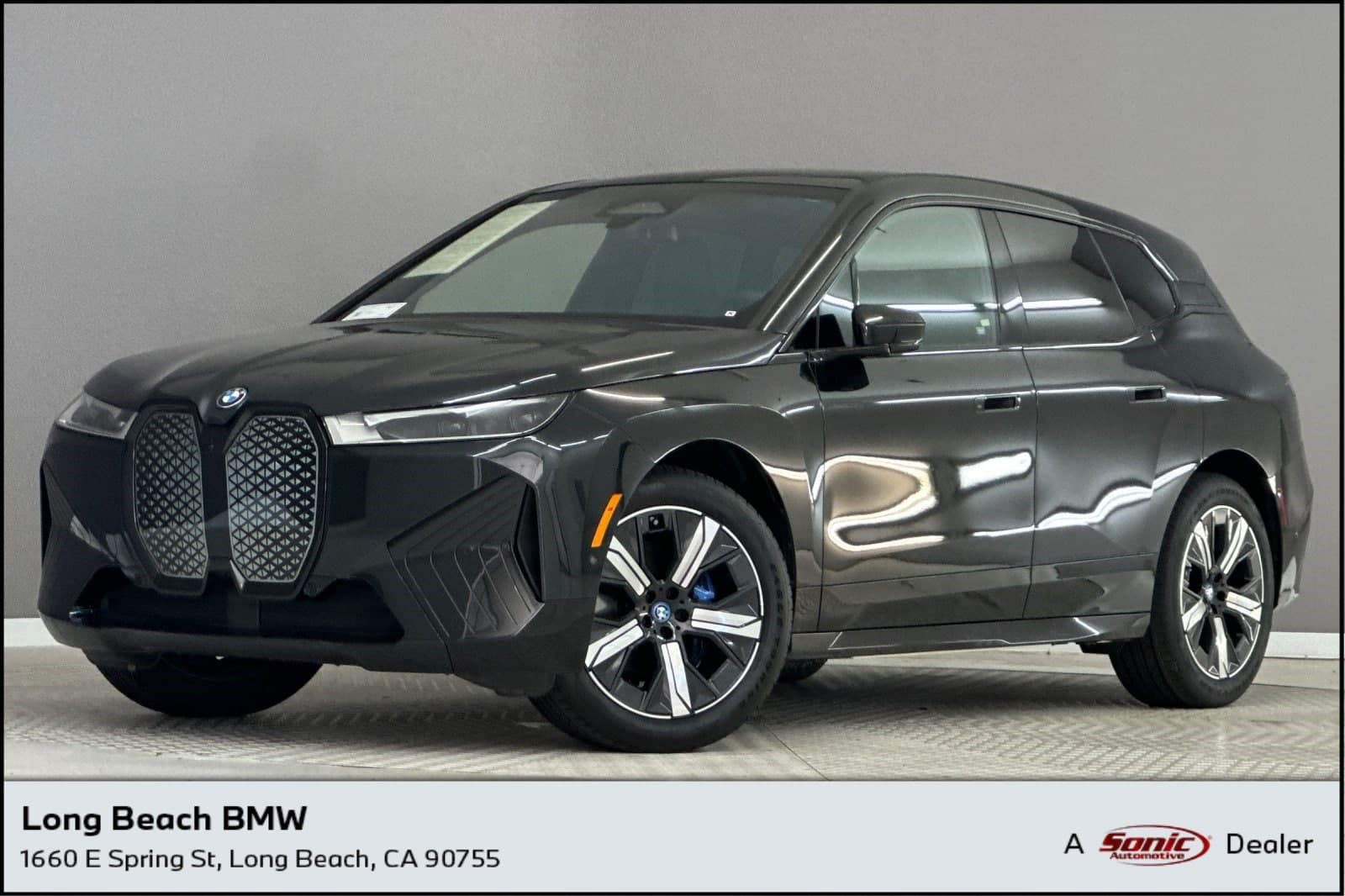 2025 BMW iX xDrive50 — photo 1 of 37