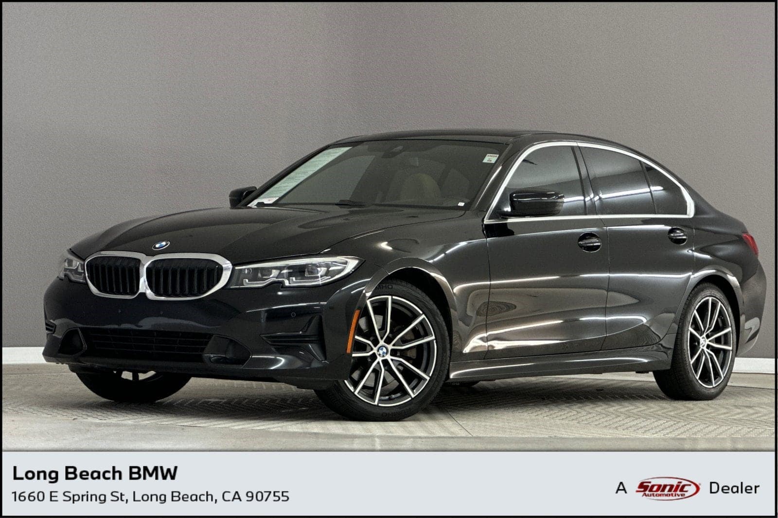 2019 BMW 3 Series 330i — photo 1 of 34