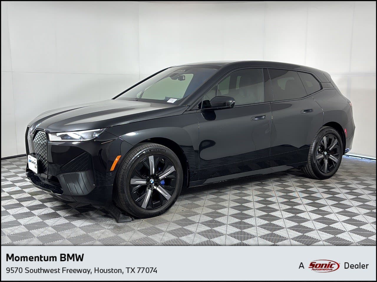 2025 BMW iX xDrive50 — photo 1 of 31