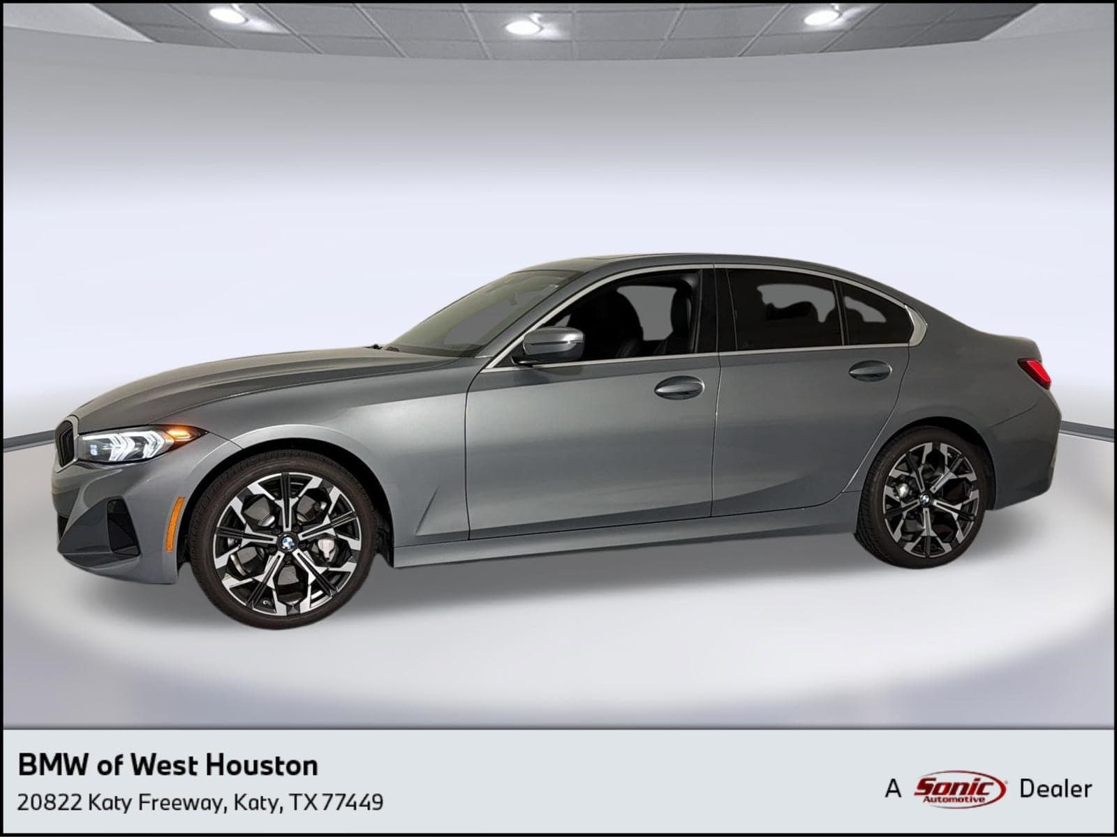 2026 BMW 330i xDrive — photo 1 of 46