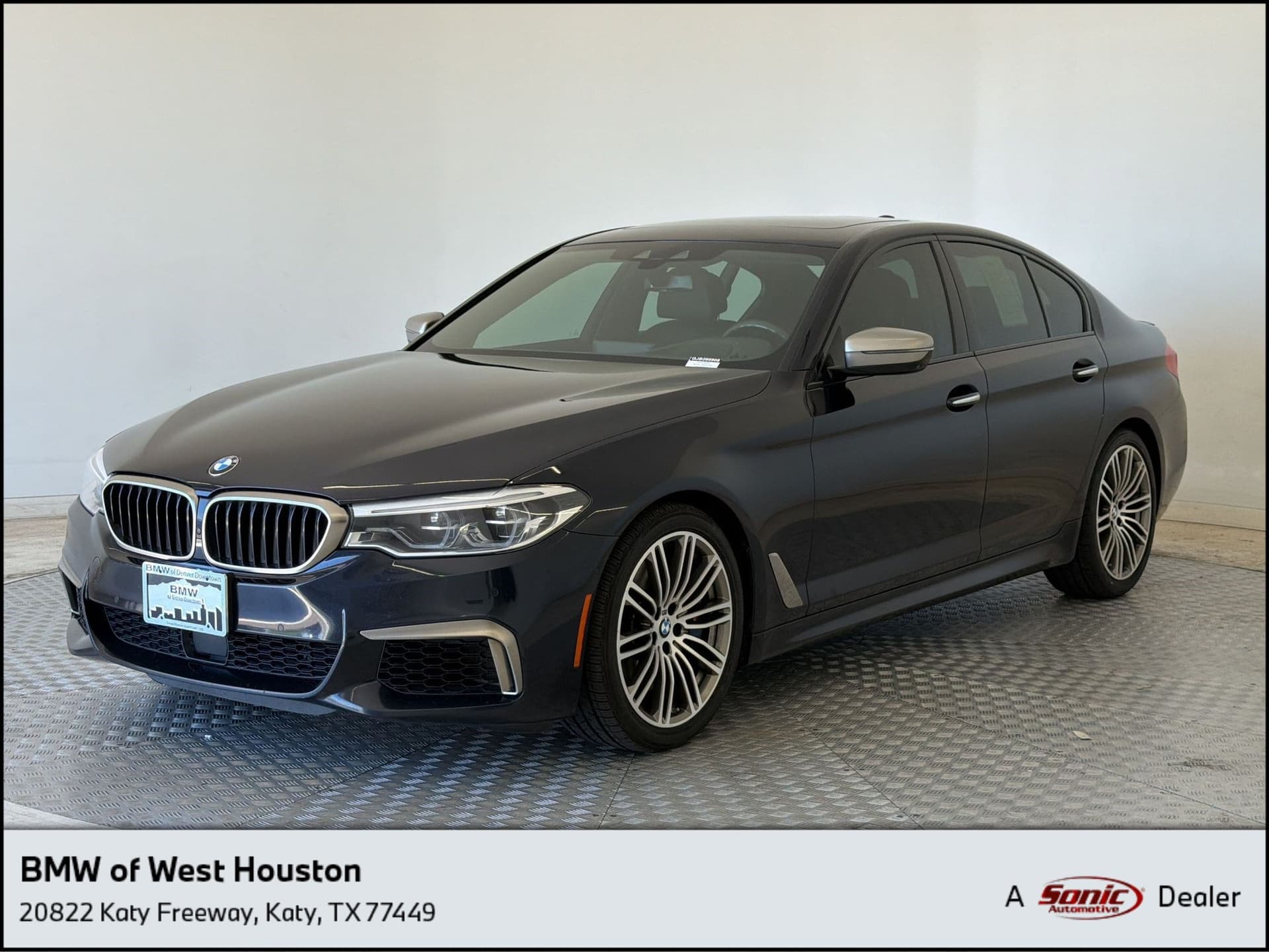 2018 BMW M550i xDrive — photo 1 of 30