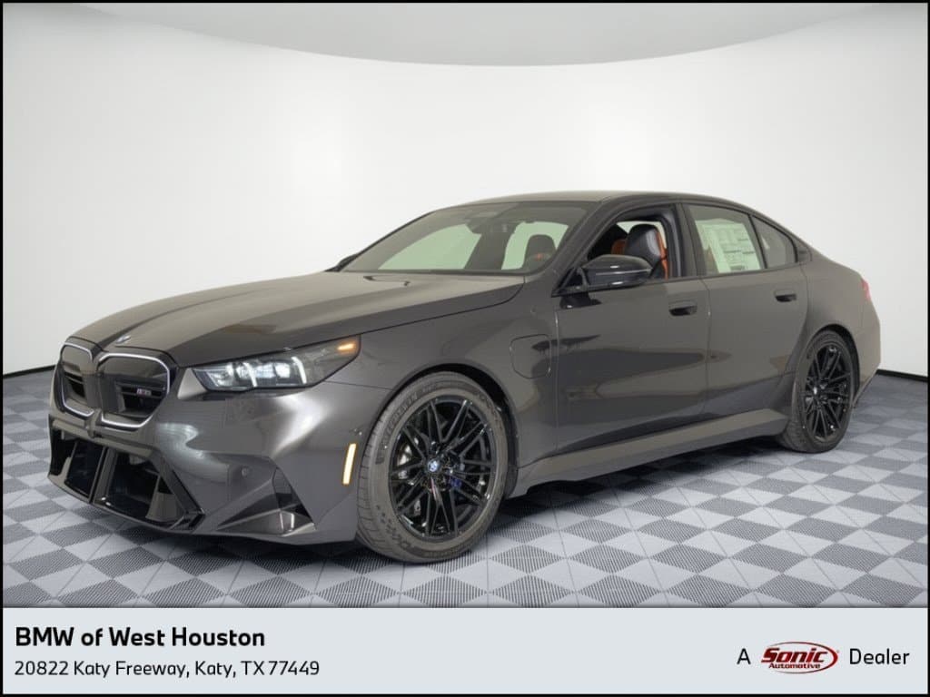 2027 BMW M5 Base — photo 1 of 30