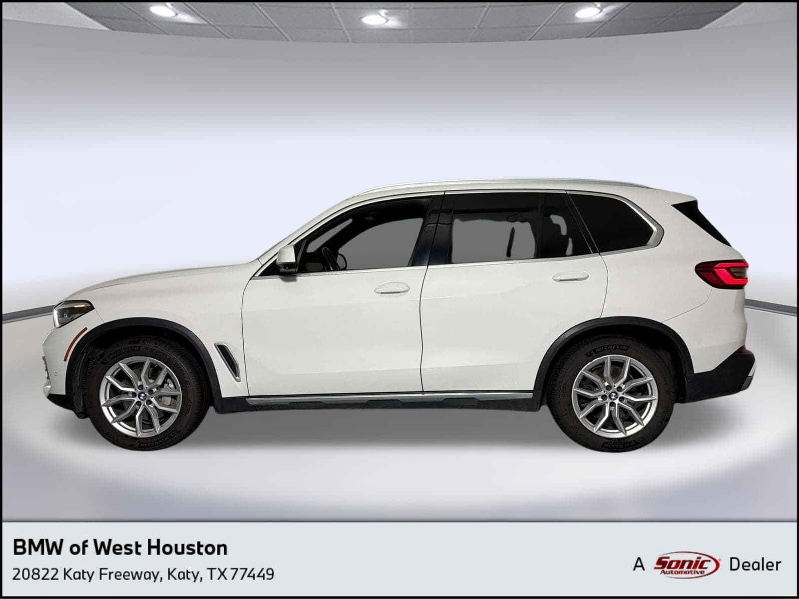 2019 BMW X5 xDrive40i — photo 1 of 28