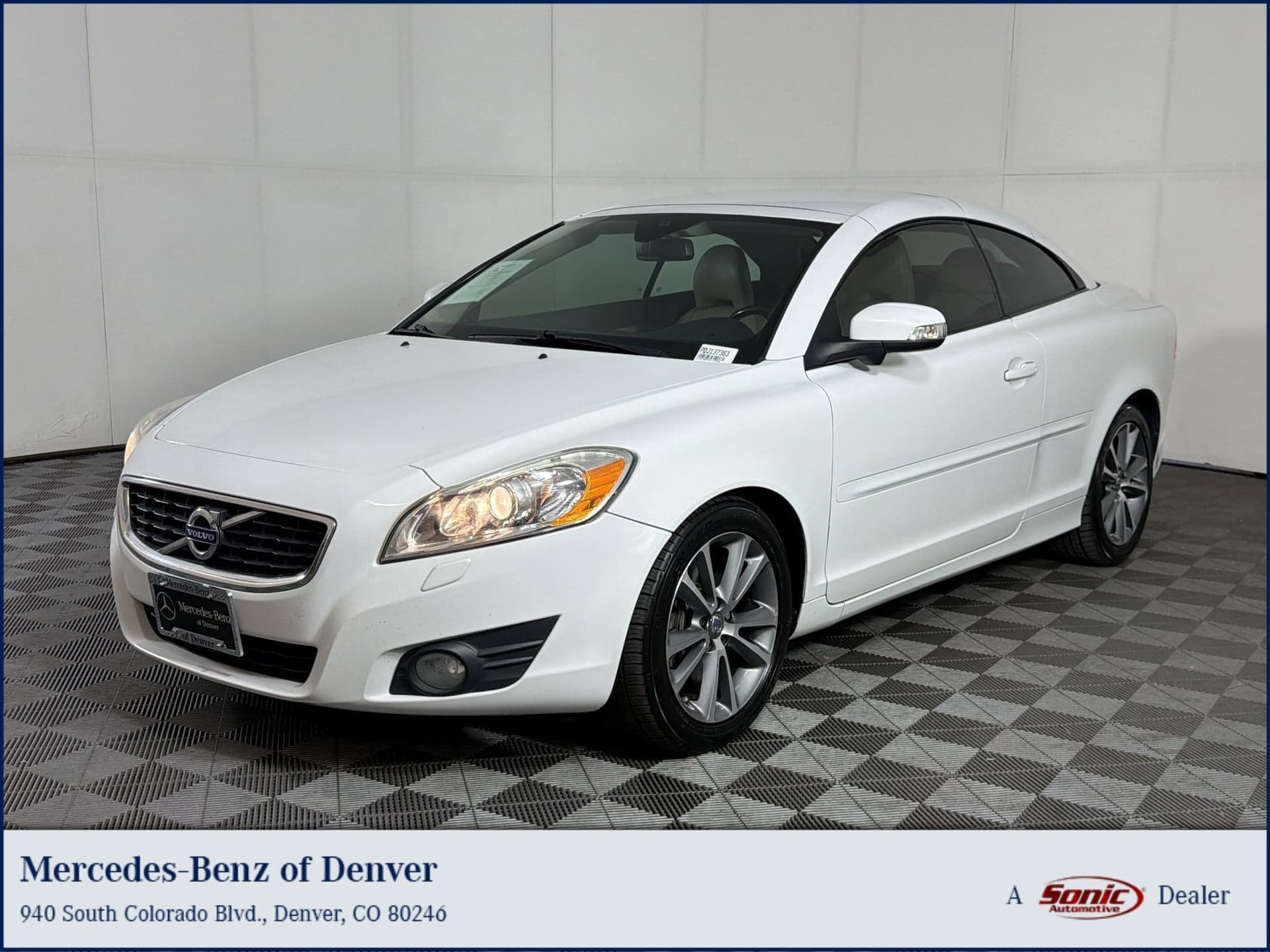 2013 Volvo C70 T5 — photo 1 of 25
