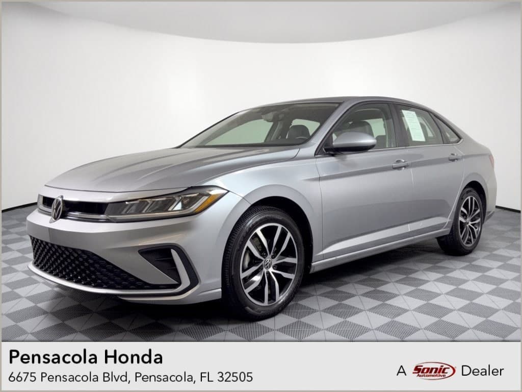 2025 Volkswagen Jetta SE — photo 1 of 31