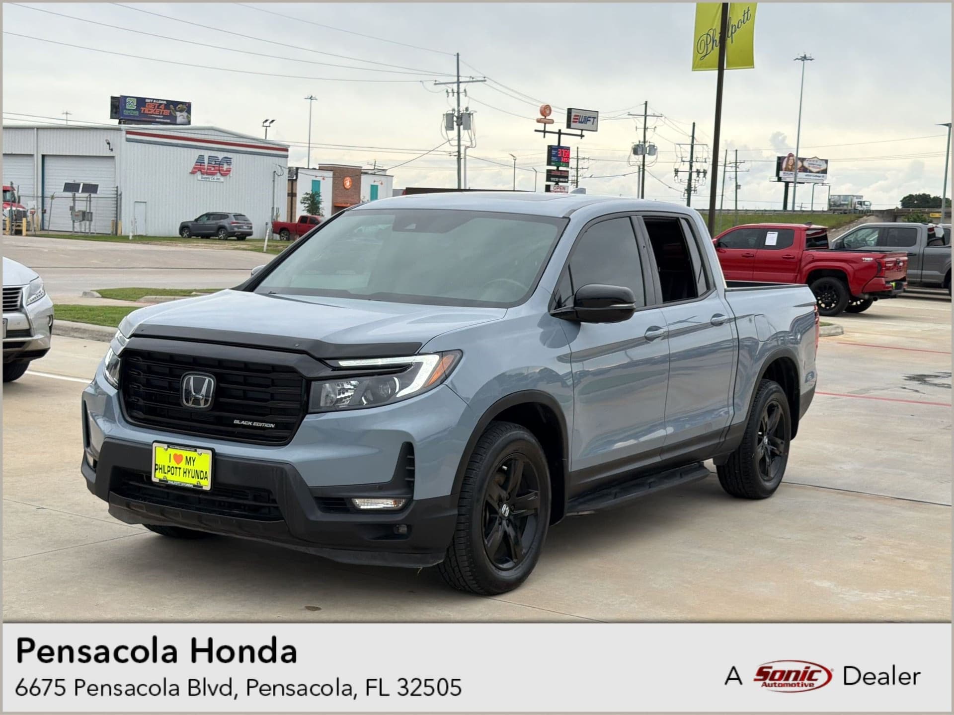 2022 Honda Ridgeline Black Edition — photo 1 of 26
