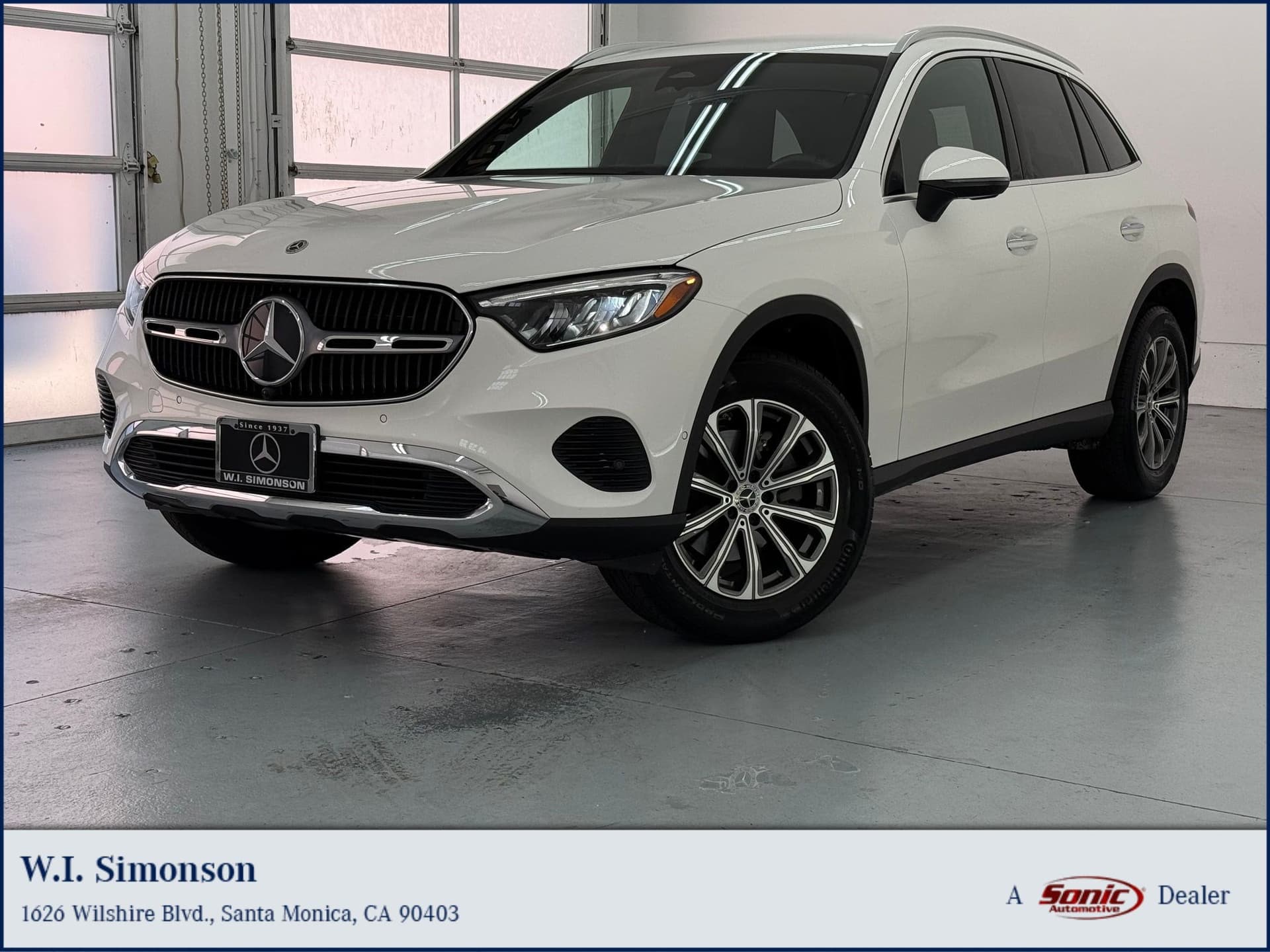 2024 Mercedes-Benz GLC 300 GLC 300 — photo 1 of 31