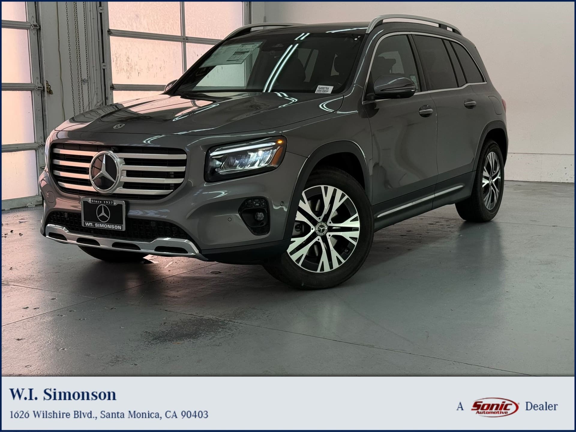 2026 Mercedes-Benz GLB GLB 250 — photo 1 of 33