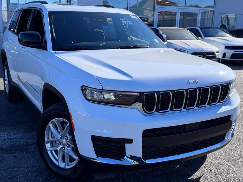 2026 Jeep Grand Cherokee L Laredo — photo 1 of 29