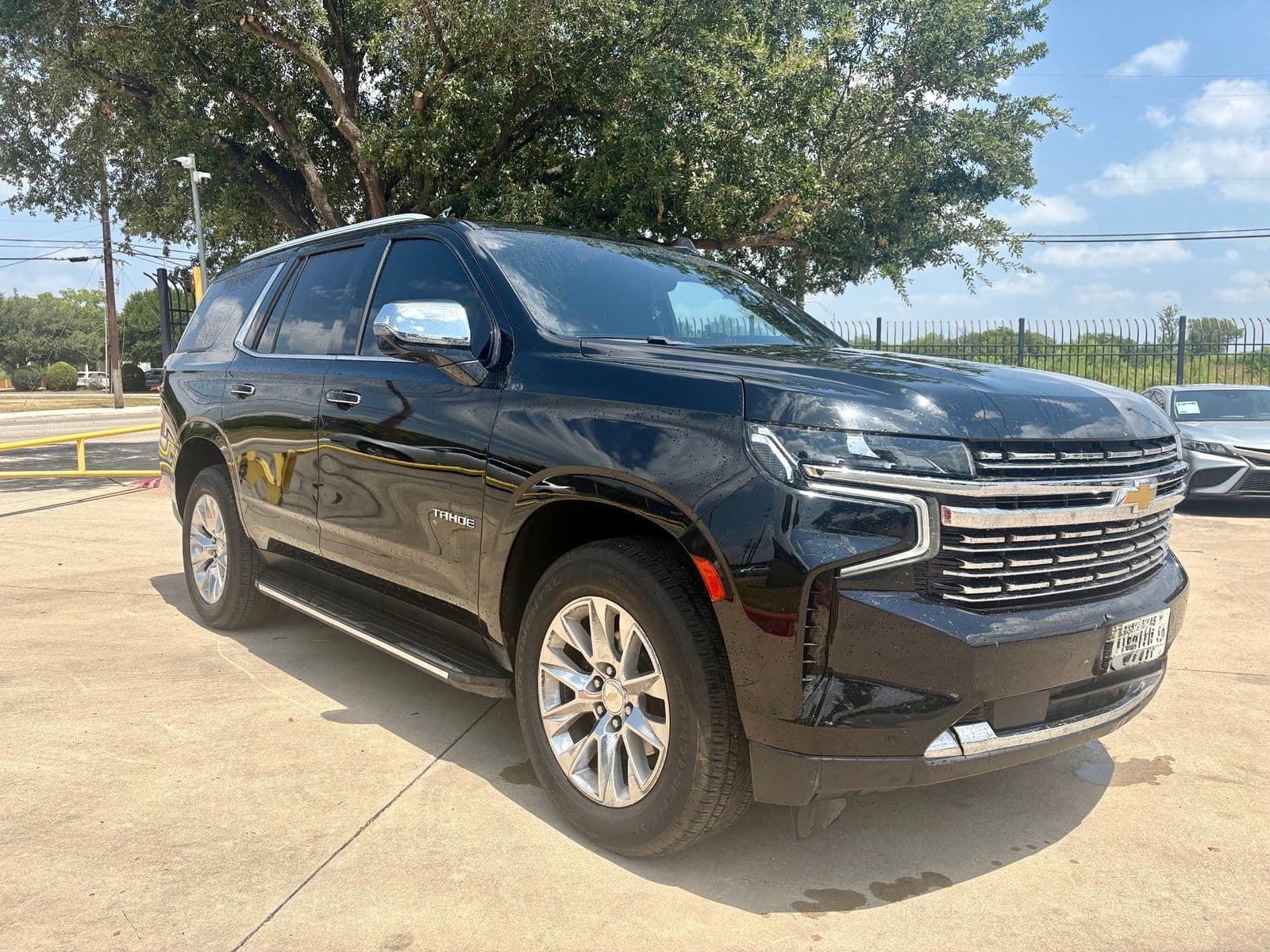 2023 Chevrolet Tahoe Premier — photo 1 of 15
