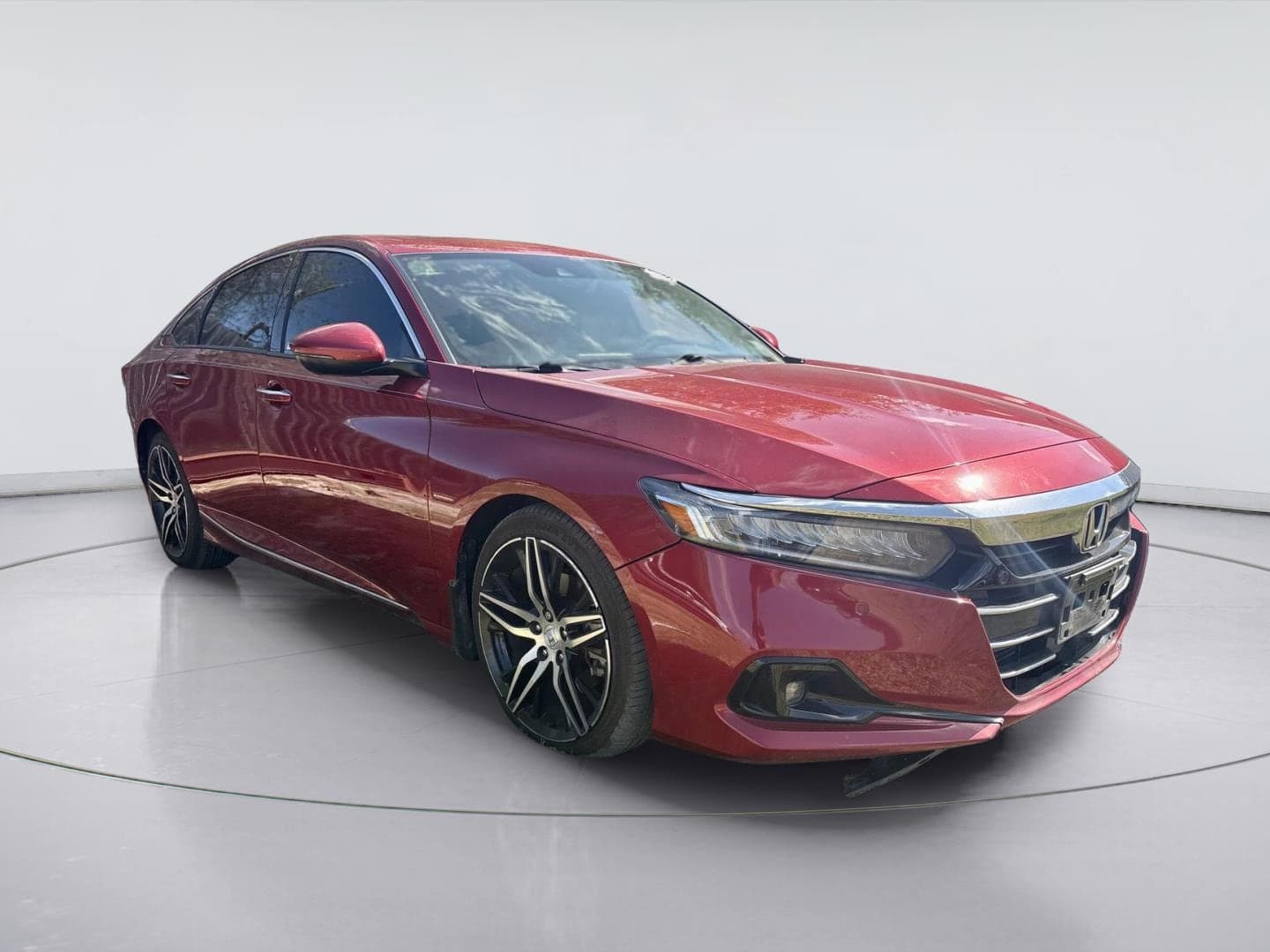 2021 Honda Accord Touring — photo 1 of 13