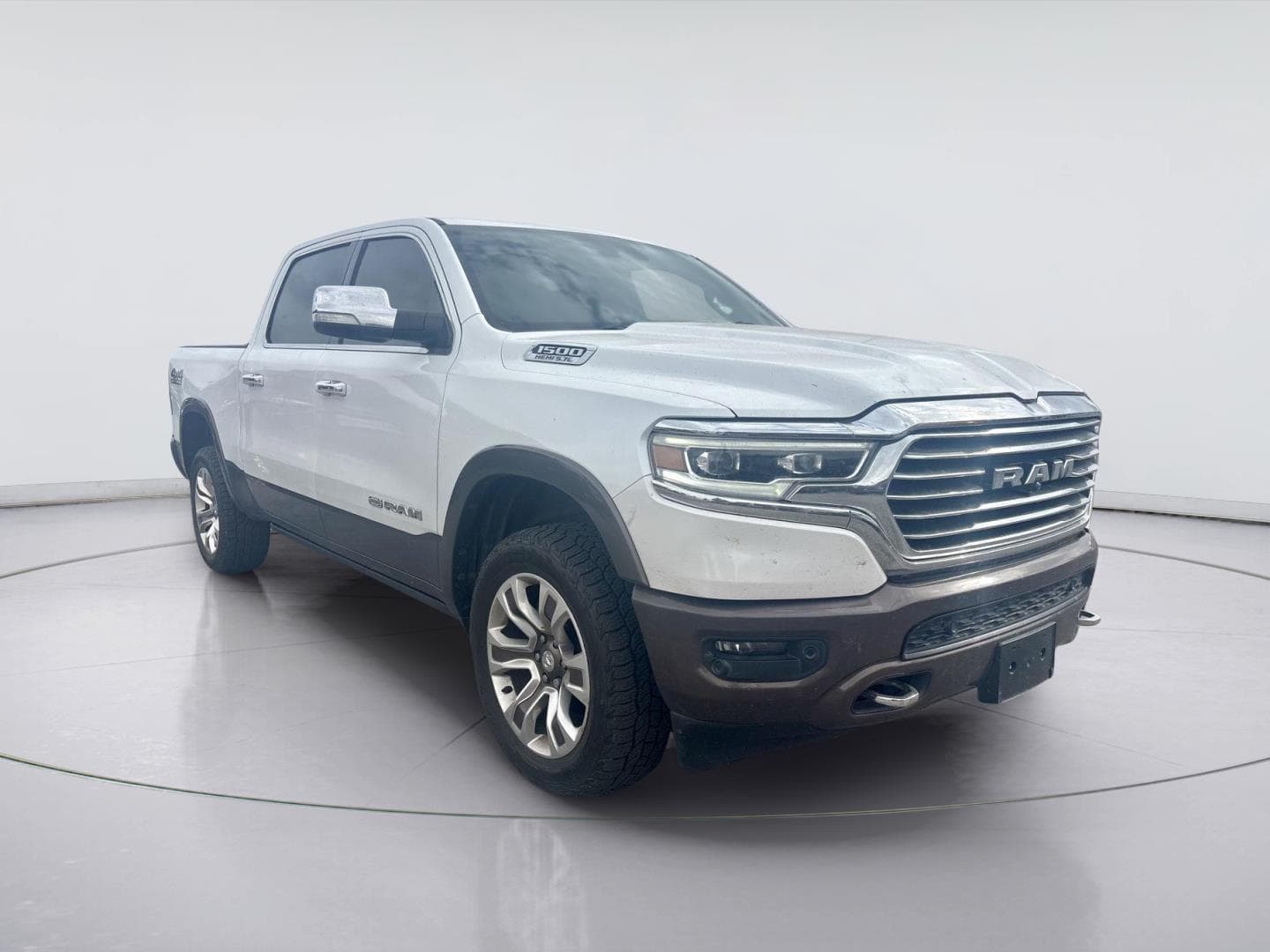 2019 RAM 1500 Longhorn — photo 1 of 17