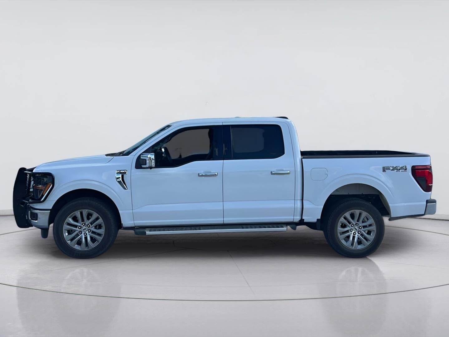 2024 Ford F-150 XLT — photo 1 of 3