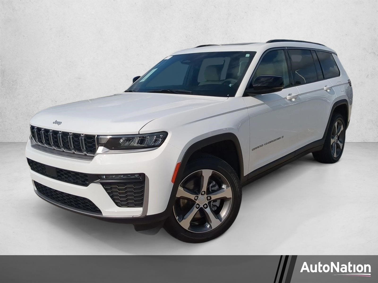 2026 Jeep Grand Cherokee L Limited — photo 1 of 16