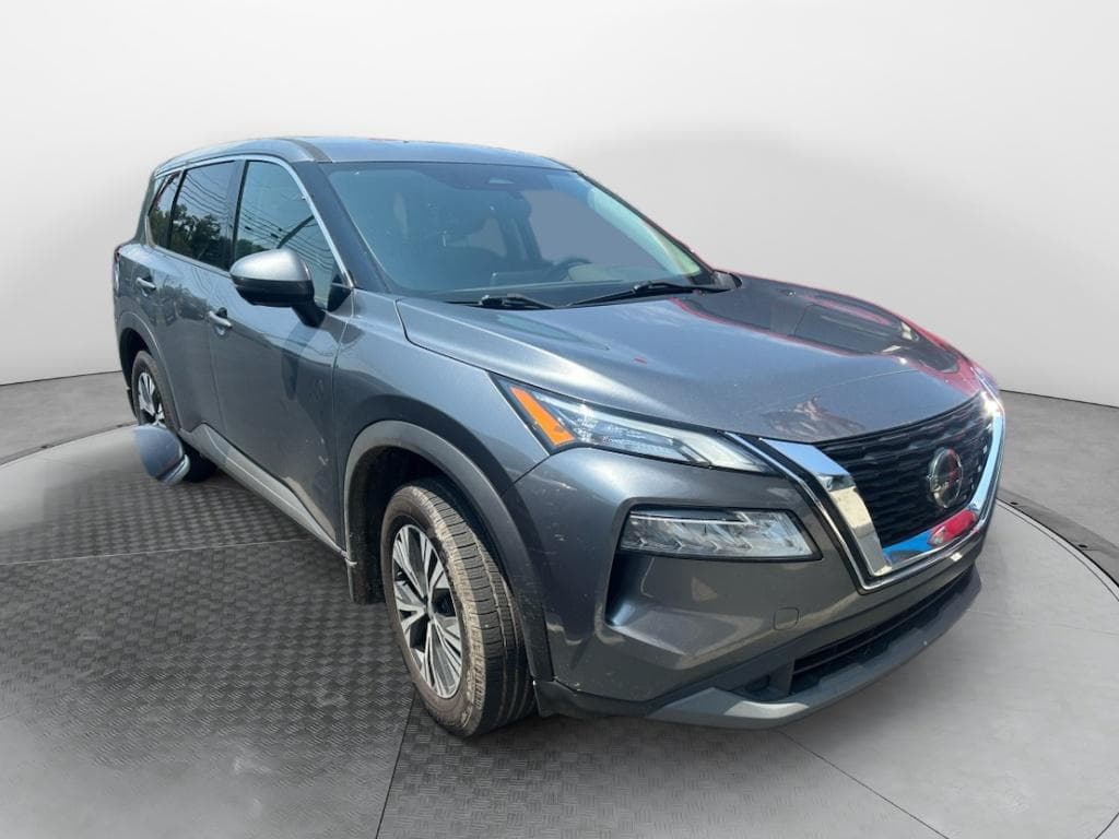 2021 Nissan Rogue SV — photo 1 of 10