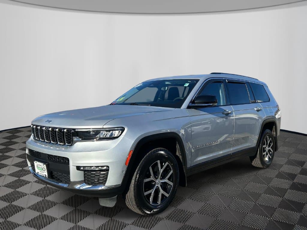 2023 Jeep Grand Cherokee L Limited — photo 1 of 38