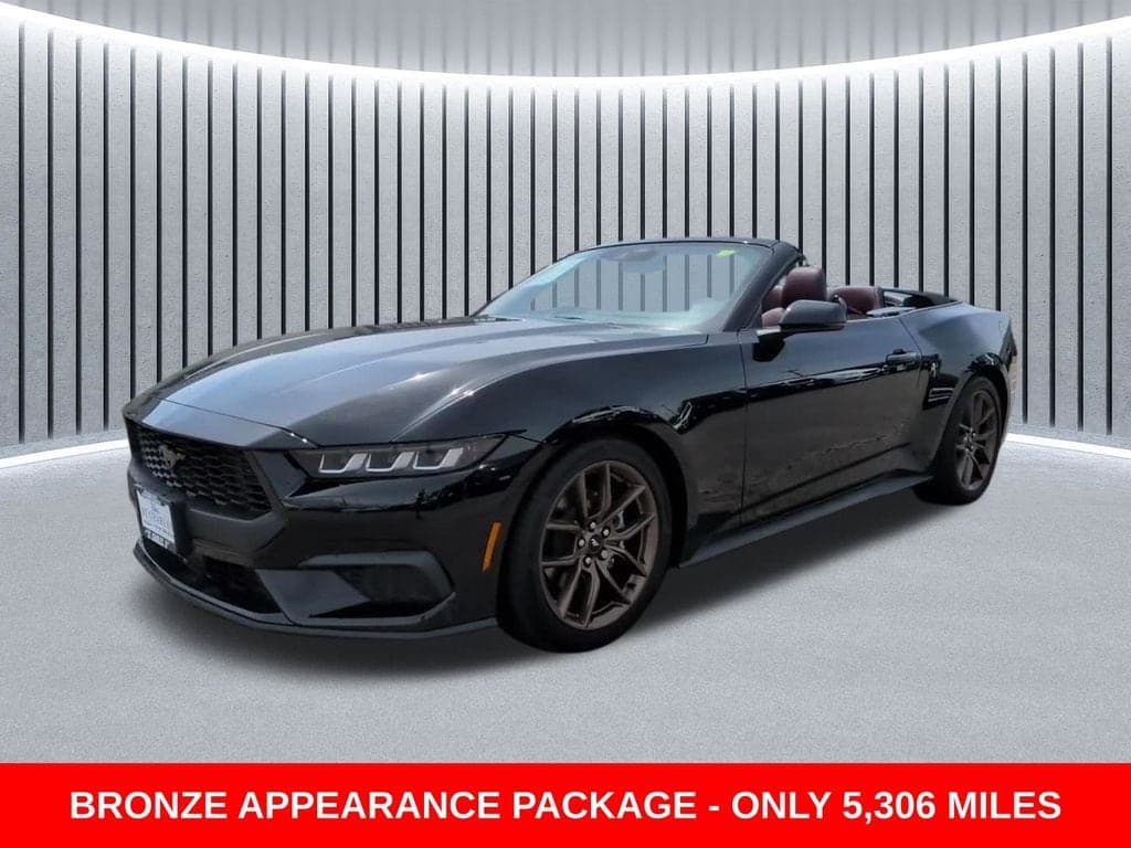 2025 Ford Mustang Base — photo 1 of 25