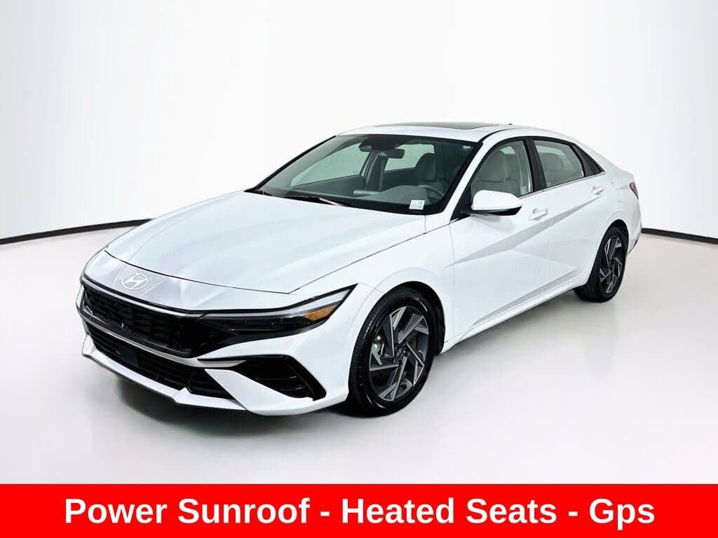 2025 Hyundai Elantra SEL Convenience — photo 1 of 7