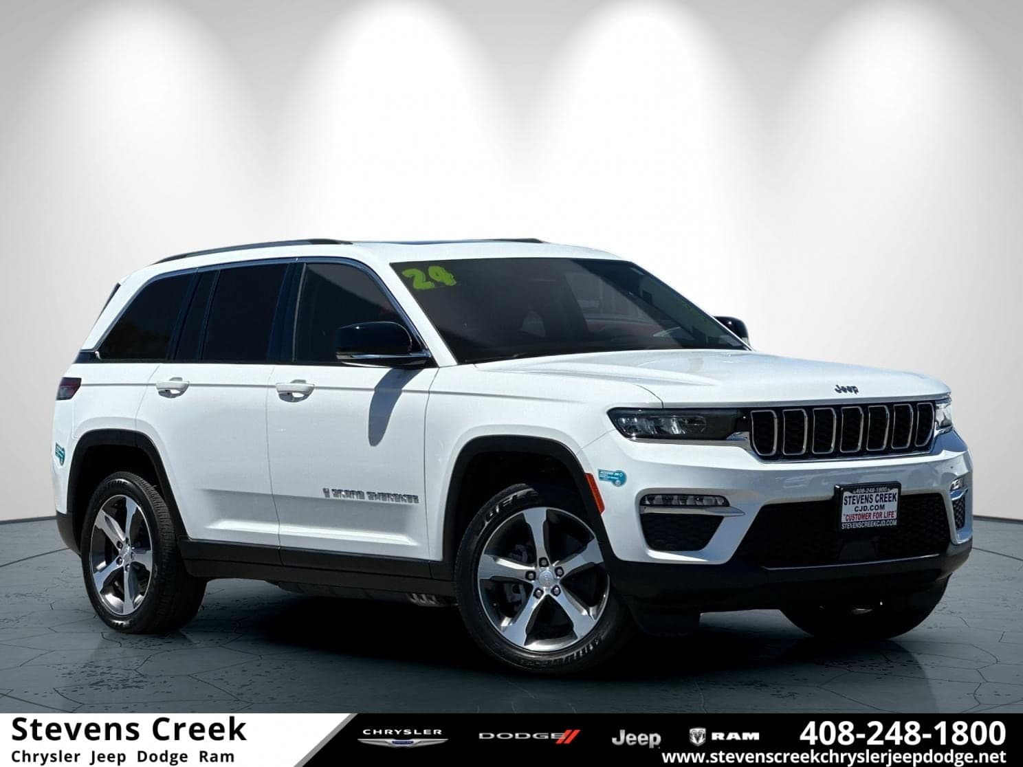 2024 Jeep Grand Cherokee 4xe — photo 1 of 29