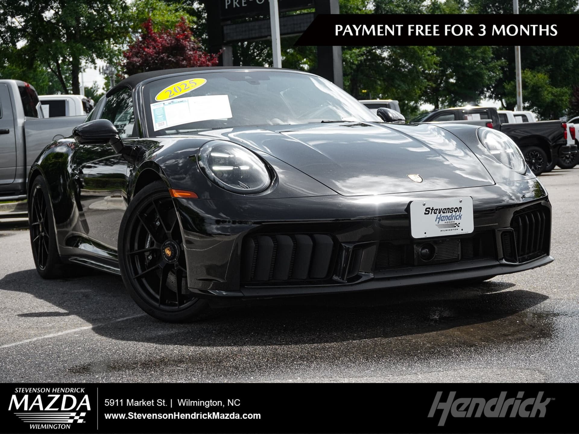 2025 Porsche 911 4 GTS — photo 1 of 35