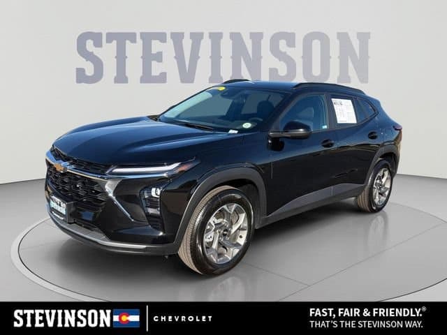 2026 Chevrolet Trax LT — photo 1 of 32