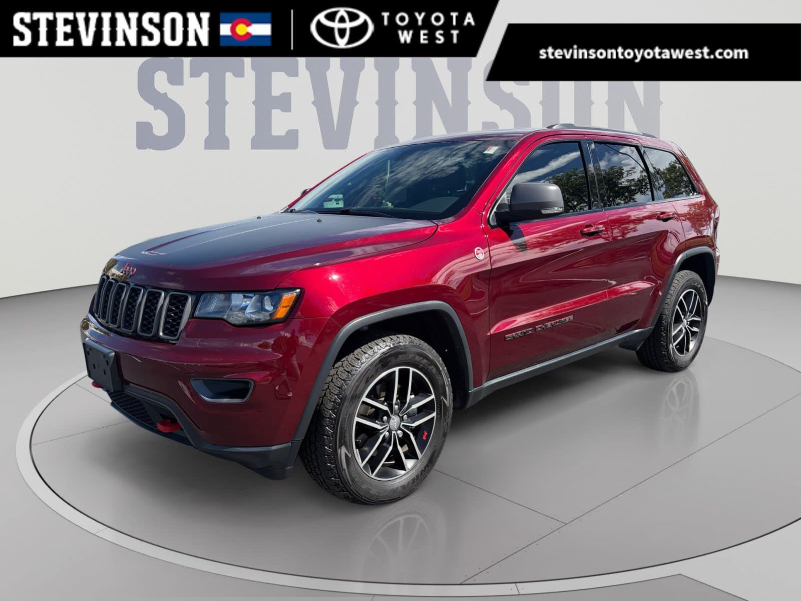 2017 Jeep Grand Cherokee Trailhawk — photo 1 of 36
