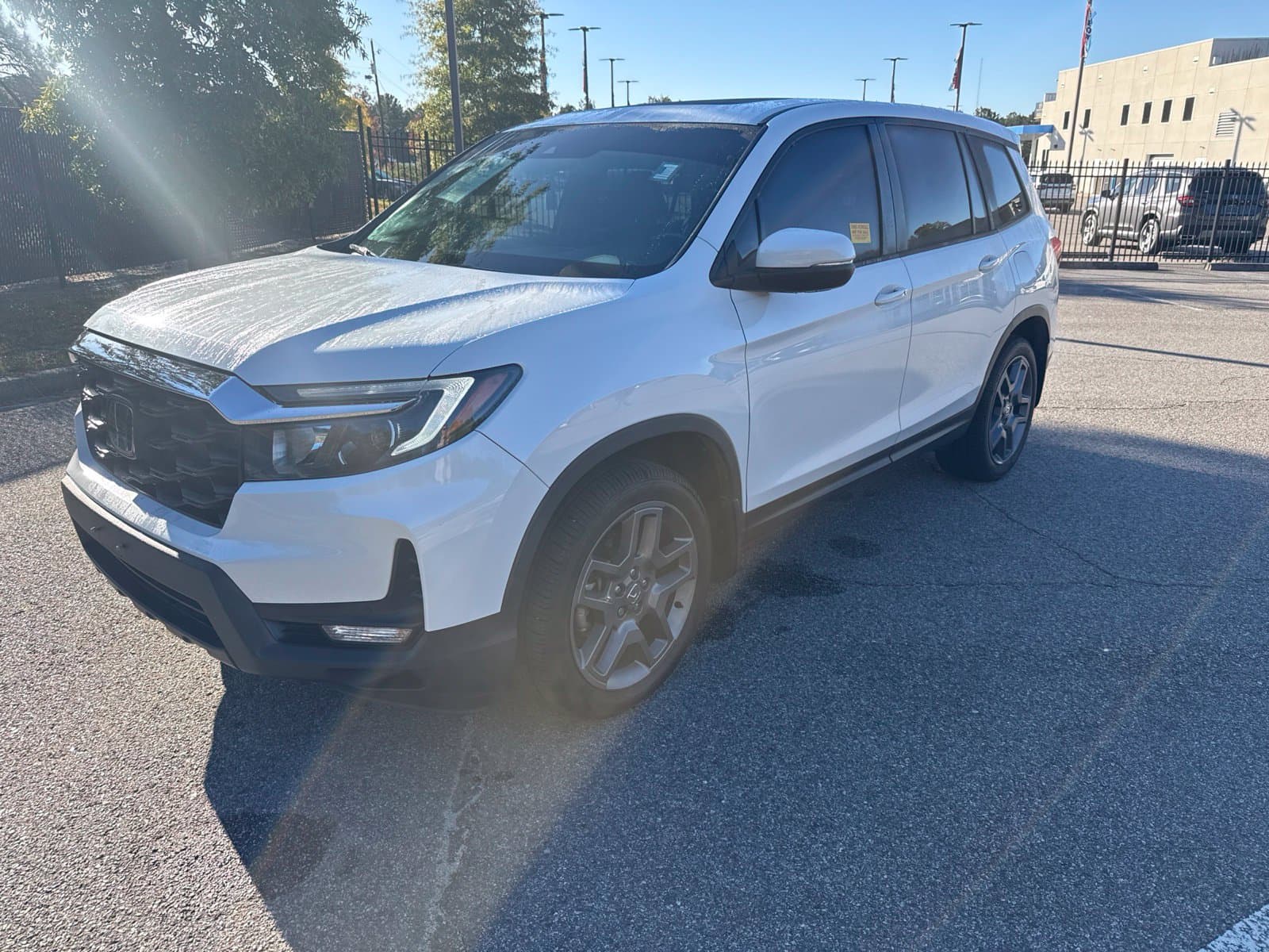 2022 Honda Passport EX-L — photo 1 of 7