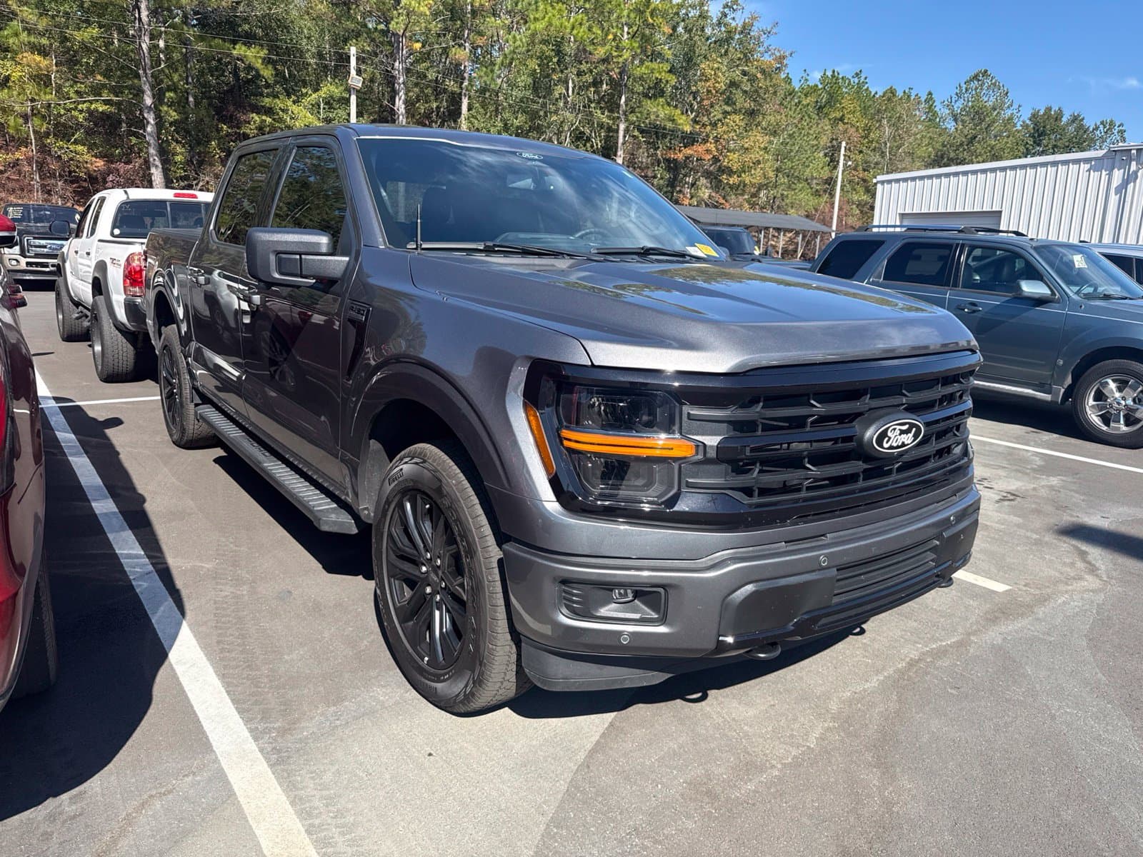 2025 Ford F-150 XLT — photo 1 of 5