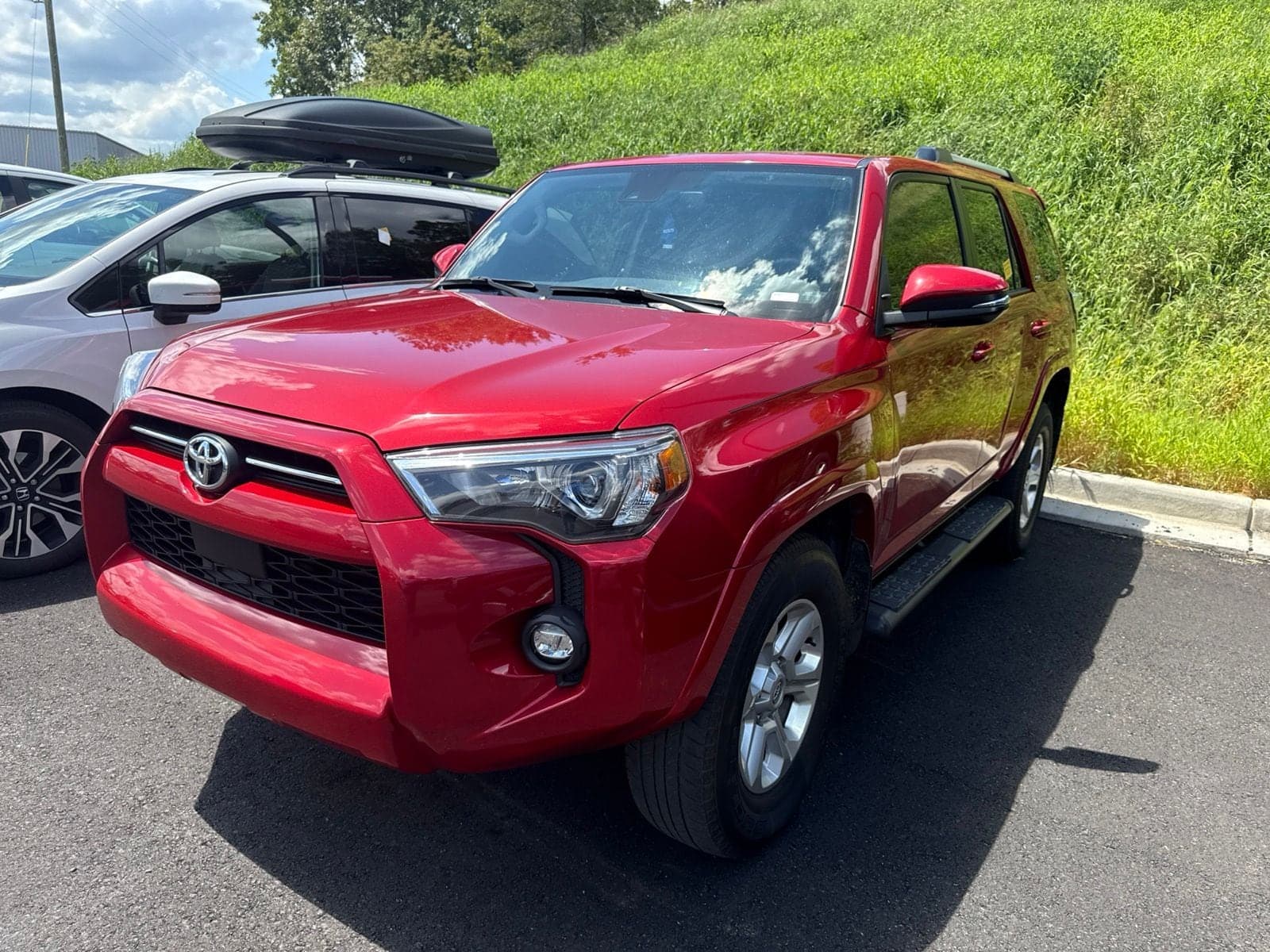 2023 Toyota 4Runner SR5 Premium — photo 1 of 6
