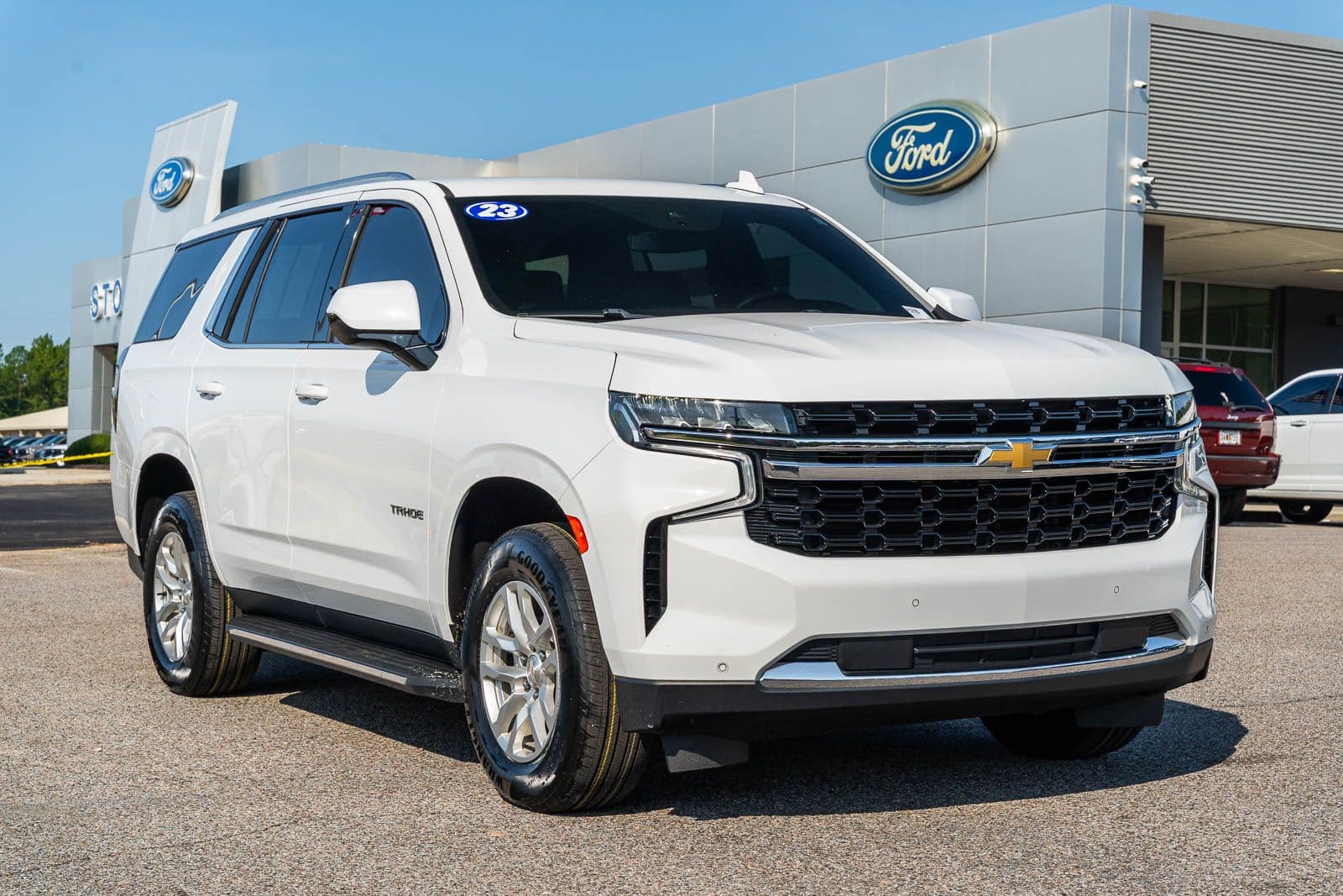 2023 Chevrolet Tahoe LS — photo 1 of 32