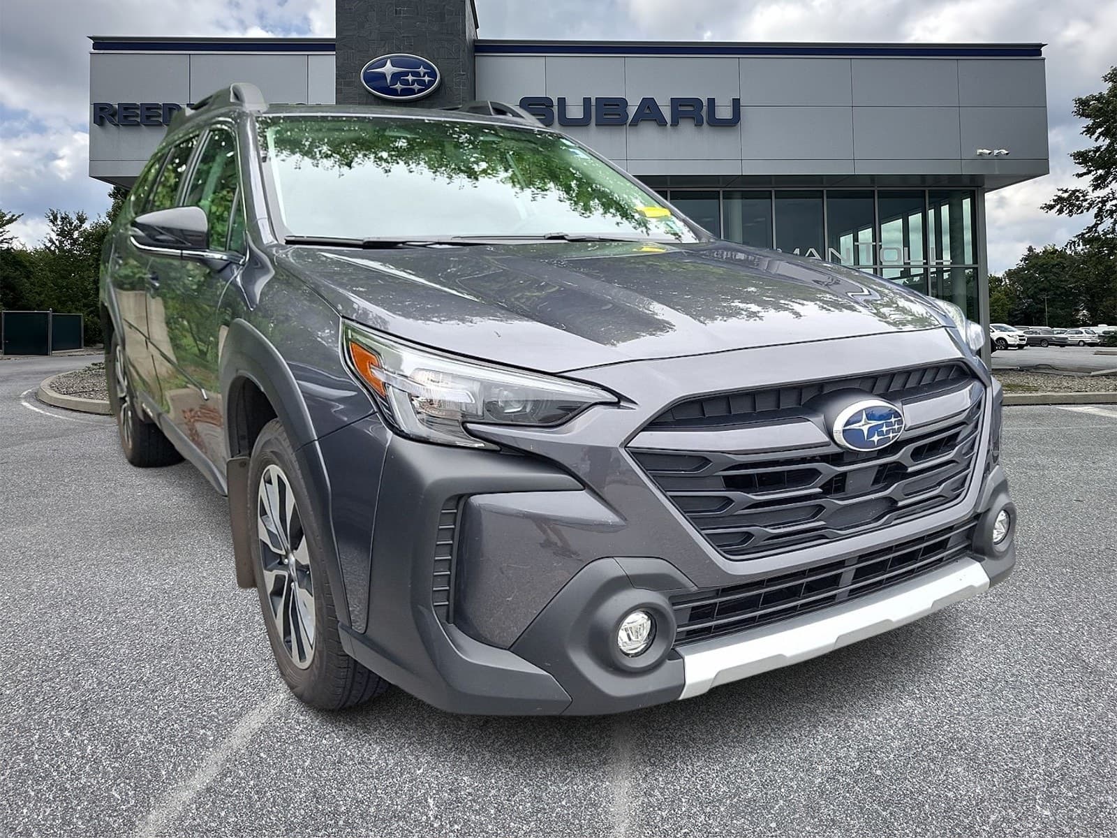 2025 Subaru Outback Limited — photo 1 of 5
