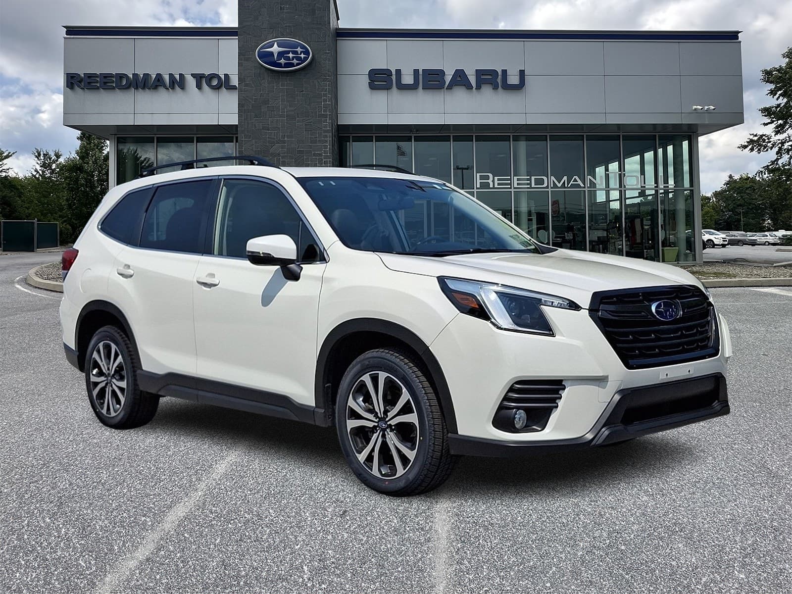 2022 Subaru Forester Limited — photo 1 of 32