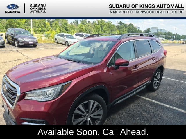 2019 Subaru Ascent Limited 8-Passenger — photo 1 of 4