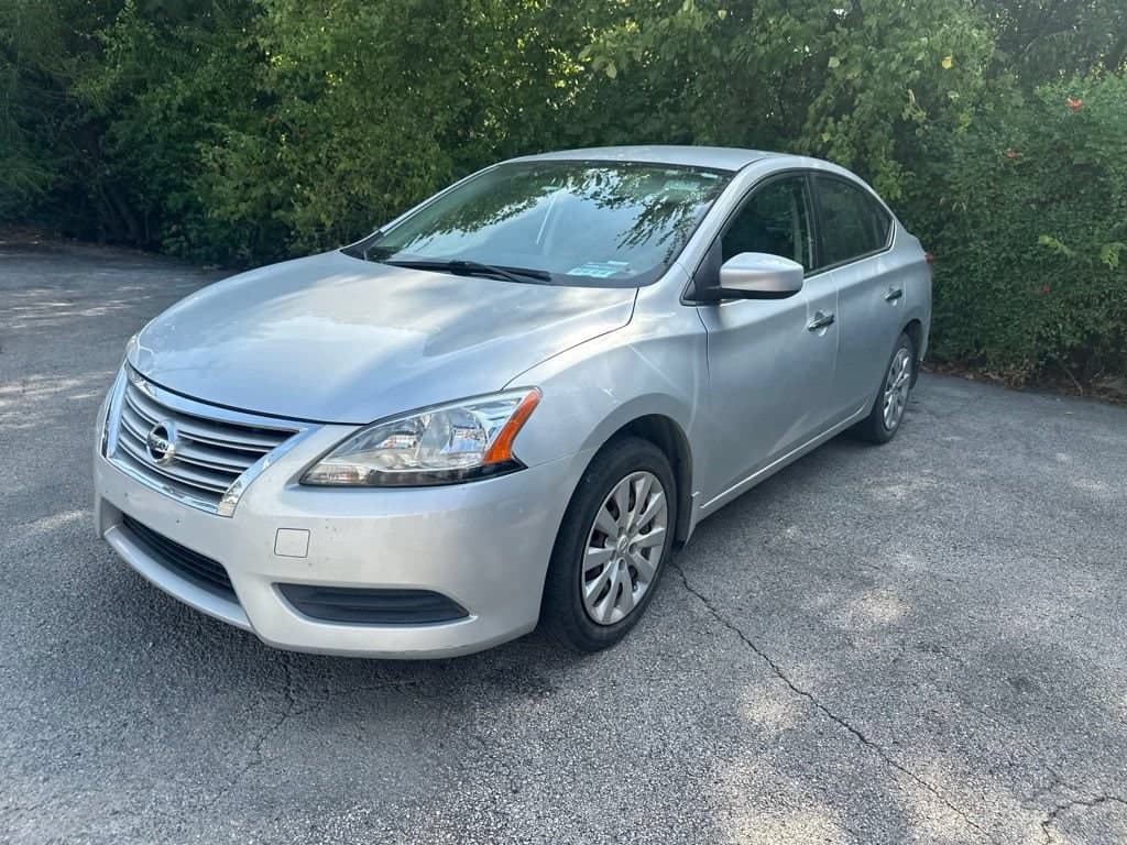 2013 Nissan Sentra SV — photo 1 of 7