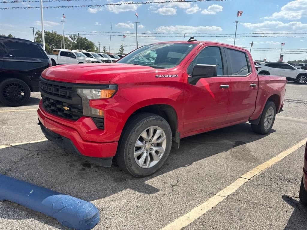 2022 Chevrolet Silverado 1500 Custom — photo 1 of 6