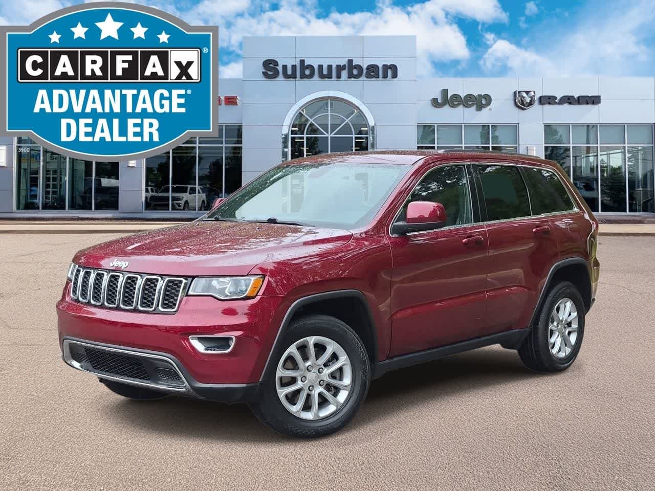2022 Jeep Grand Cherokee Laredo — photo 1 of 34