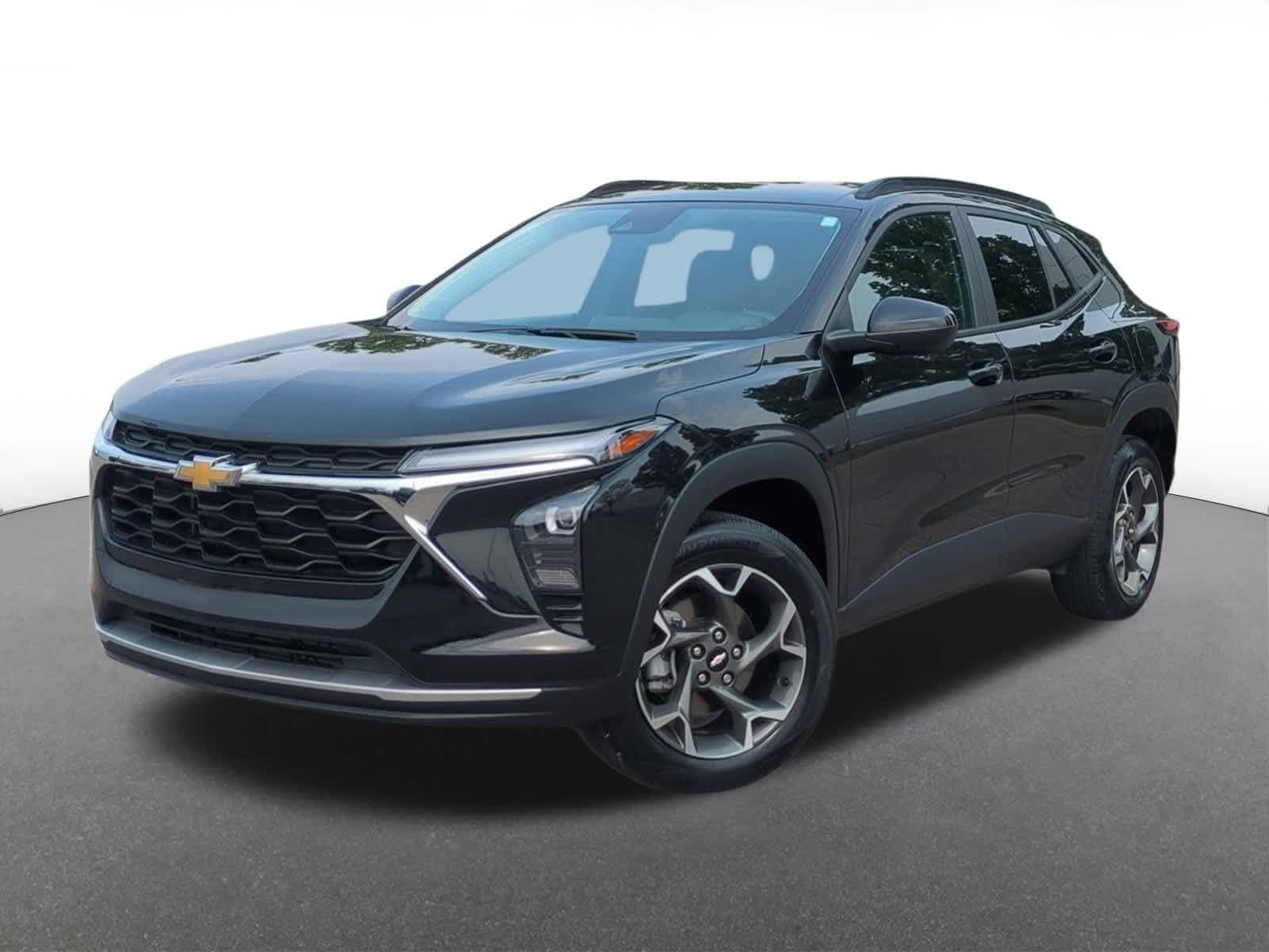 2024 Chevrolet Trax LT — photo 1 of 35
