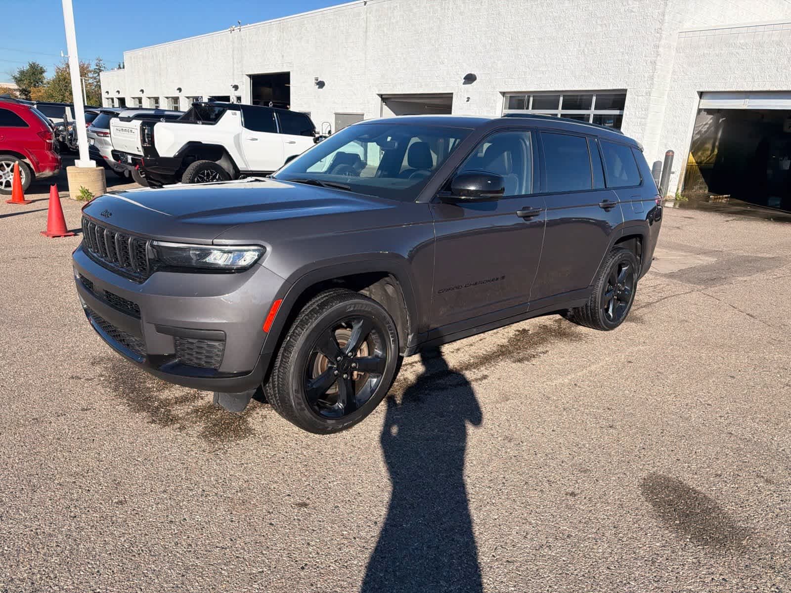 2023 Jeep Grand Cherokee L Altitude X — photo 1 of 31